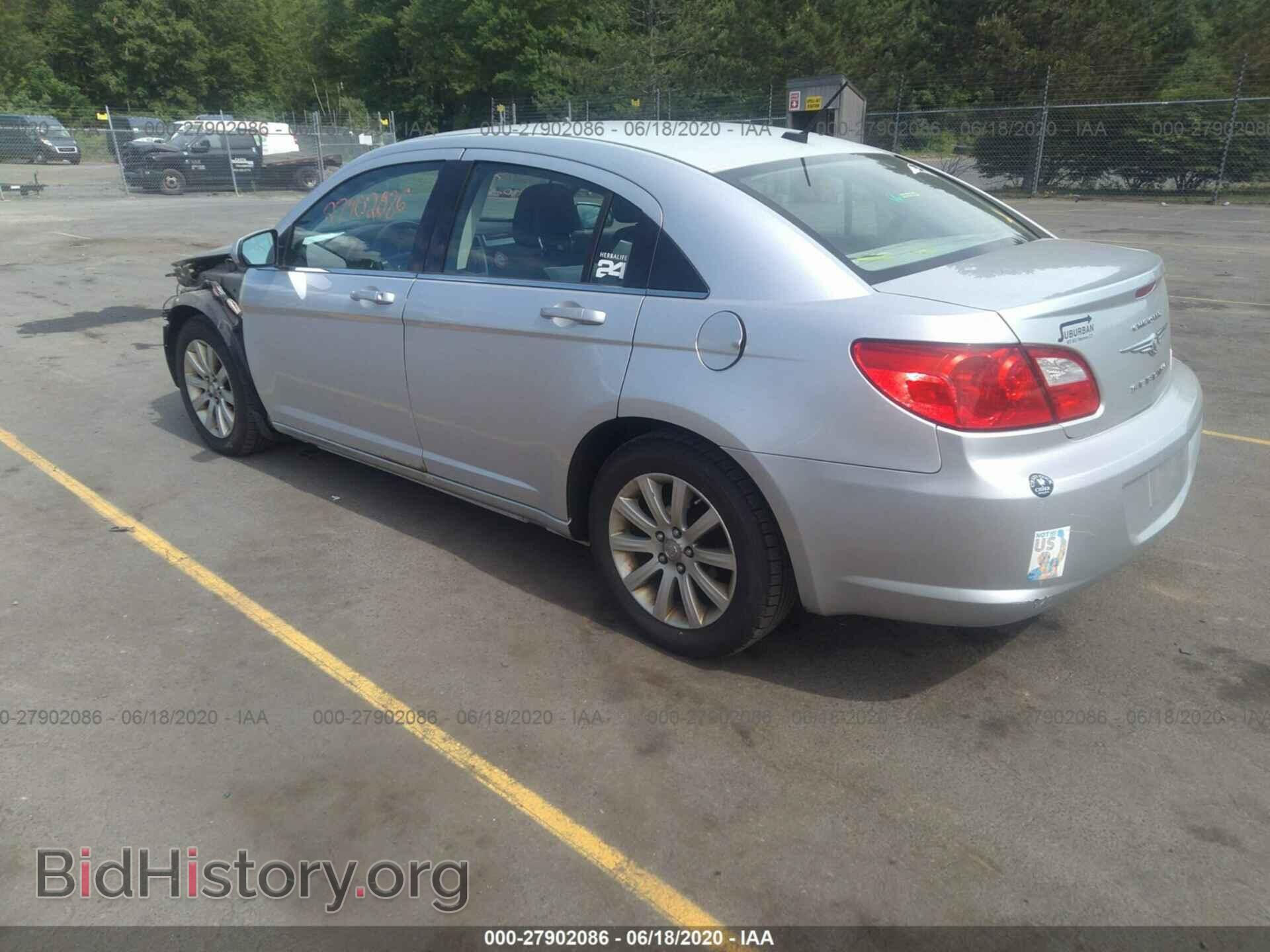 2010 CHRYSLER SEBRING - VIN: 1C3CC5FB4AN101965 - Фото 3