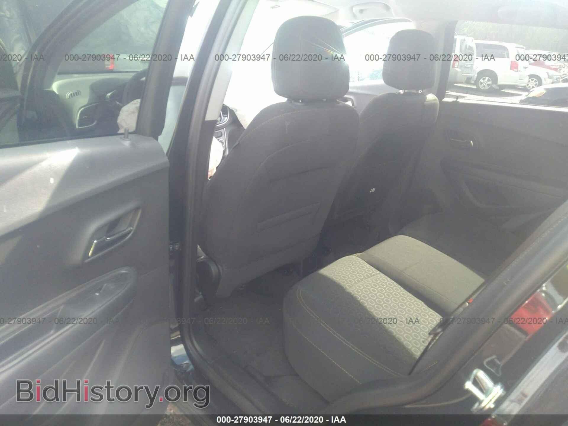 2020 CHEVROLET TRAX - VIN: 3GNCJKSB2LL120868 - Фото 8