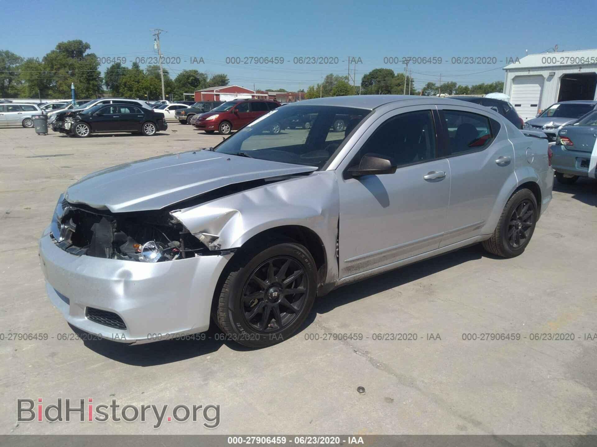 2011 DODGE AVENGER - VIN: 1B3BD4FB7BN586720 - Фото 2