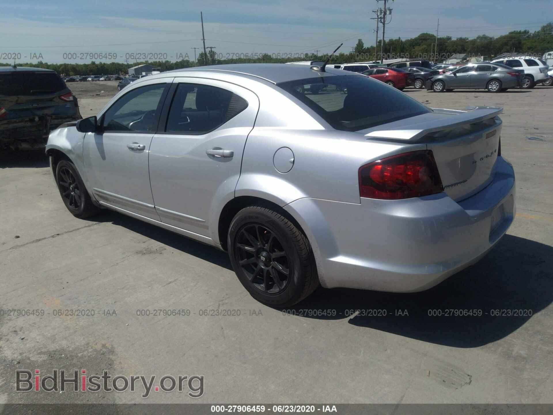 2011 DODGE AVENGER - VIN: 1B3BD4FB7BN586720 - Фото 3