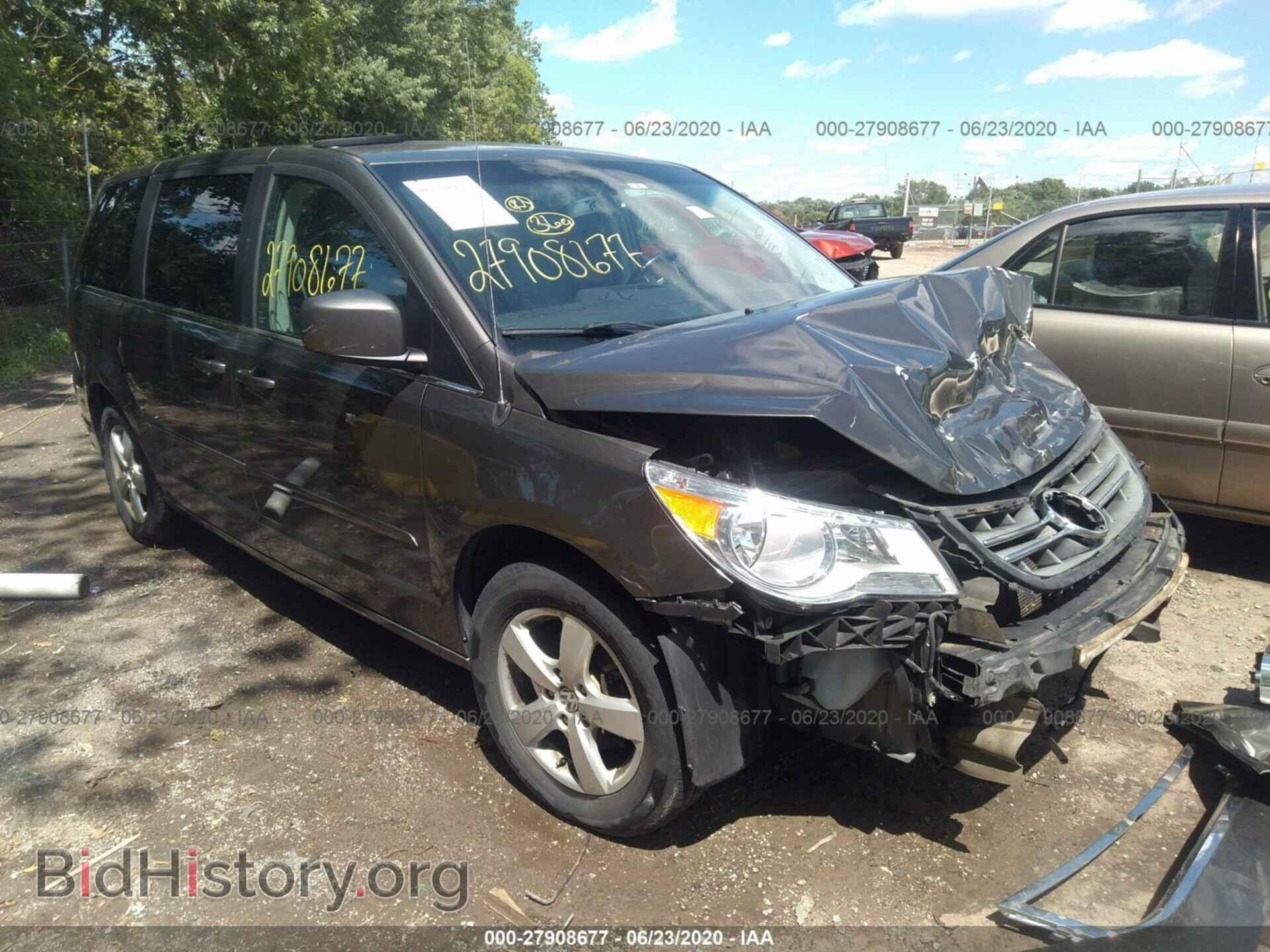 Photo 2V4RW3D10AR295401 - VOLKSWAGEN ROUTAN 2010