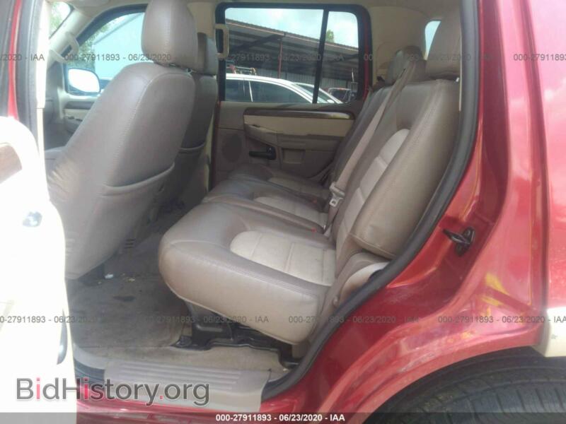 2005 Ford EXPLORER (VIN 1FMDU74W65UA76539) — photo 8 of 11