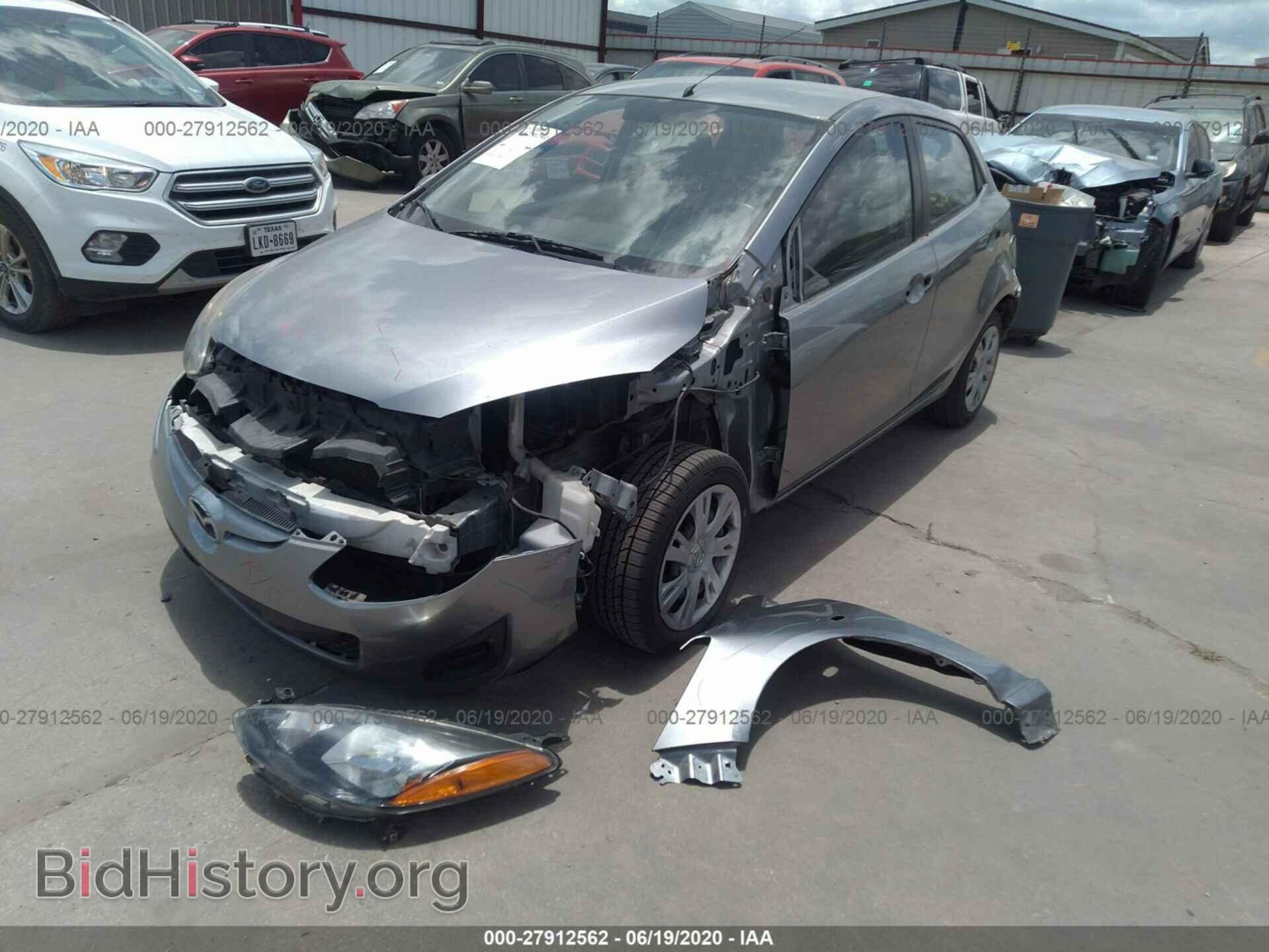 2014 MAZDA MAZDA2 - VIN: JM1DE1KY4E0187049 - Фото 2