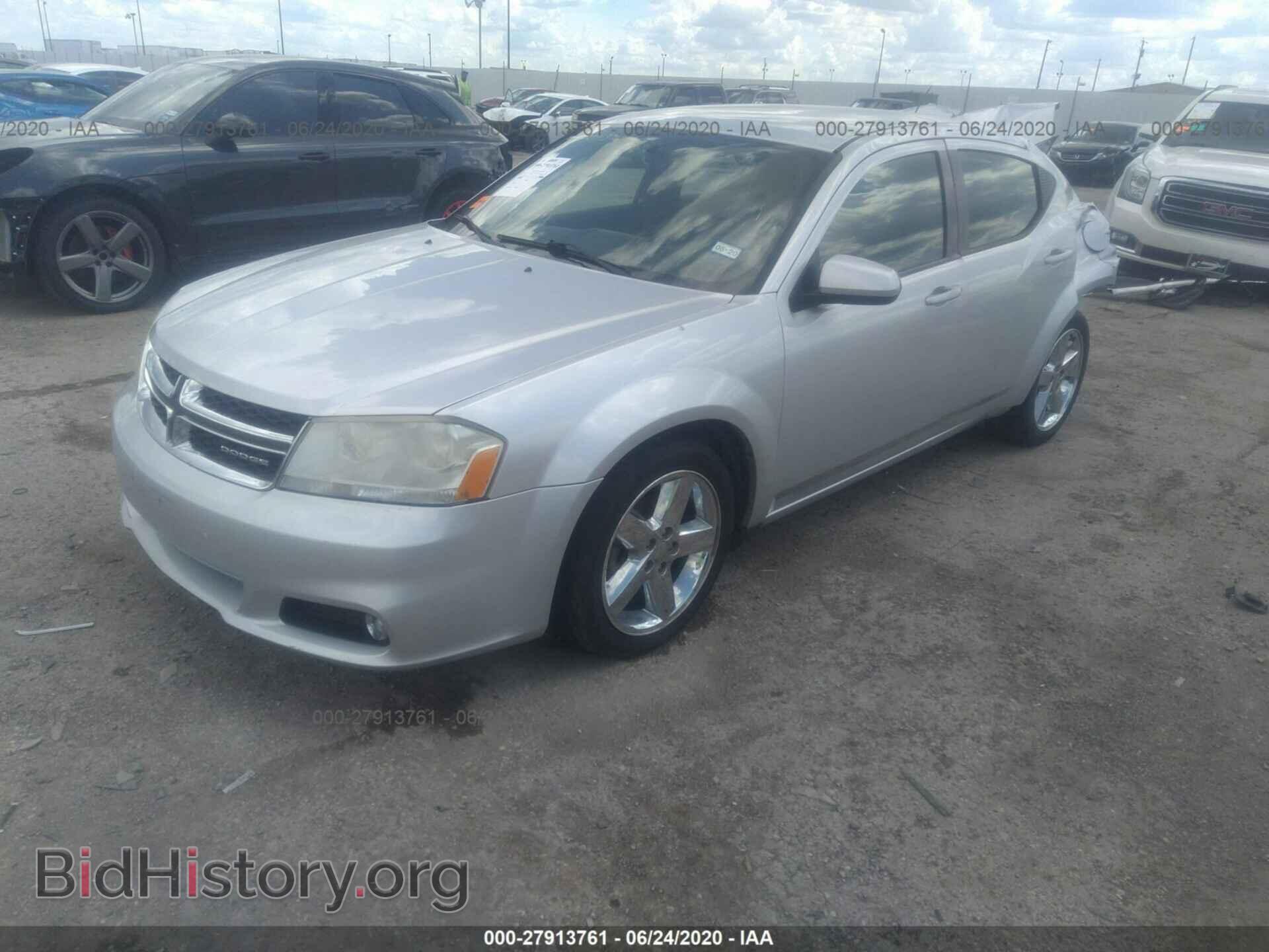 2011 DODGE AVENGER - VIN: 1B3BD2FB1BN573840 - Photo 2