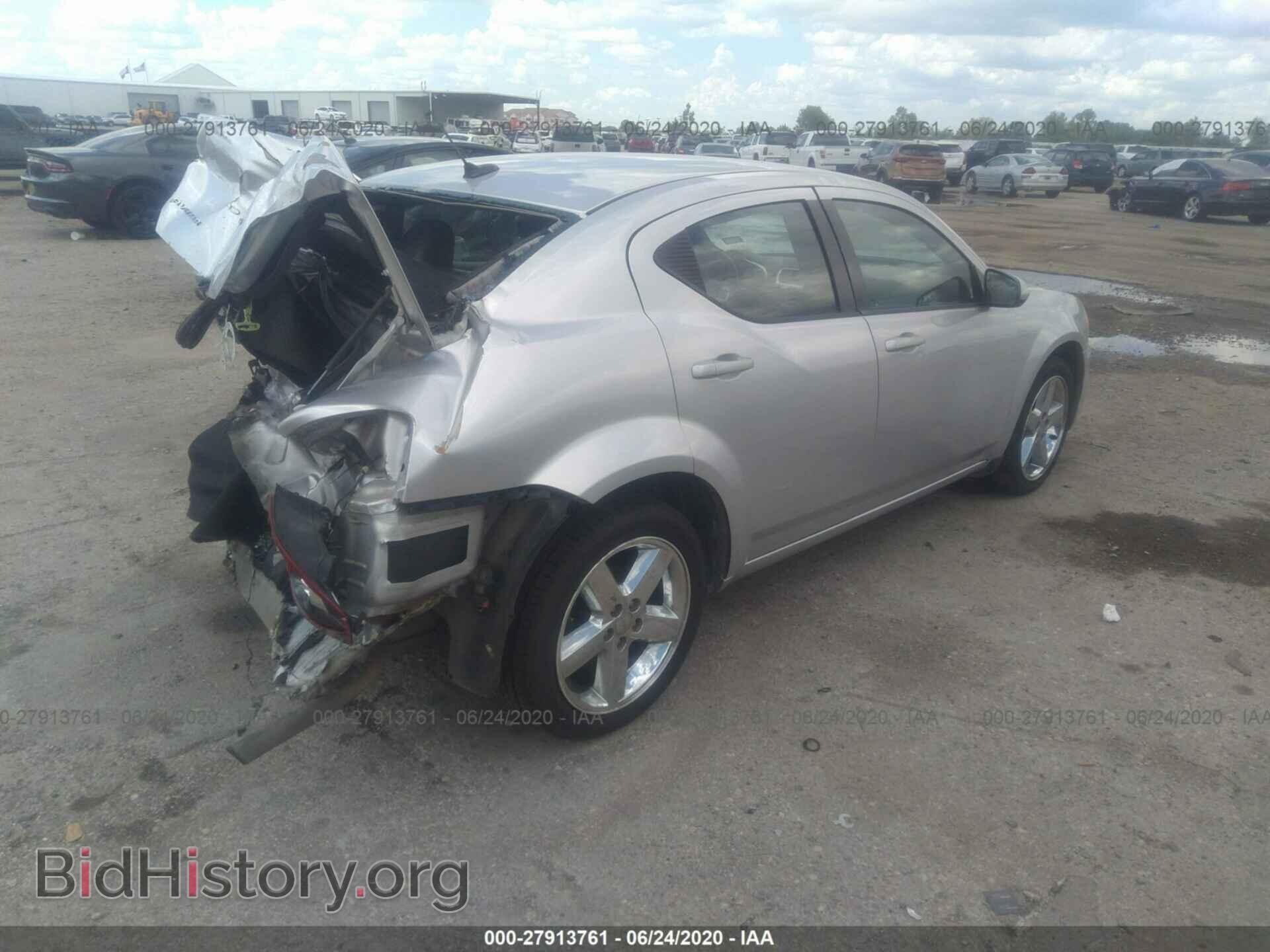 2011 DODGE AVENGER - VIN: 1B3BD2FB1BN573840 - Photo 4