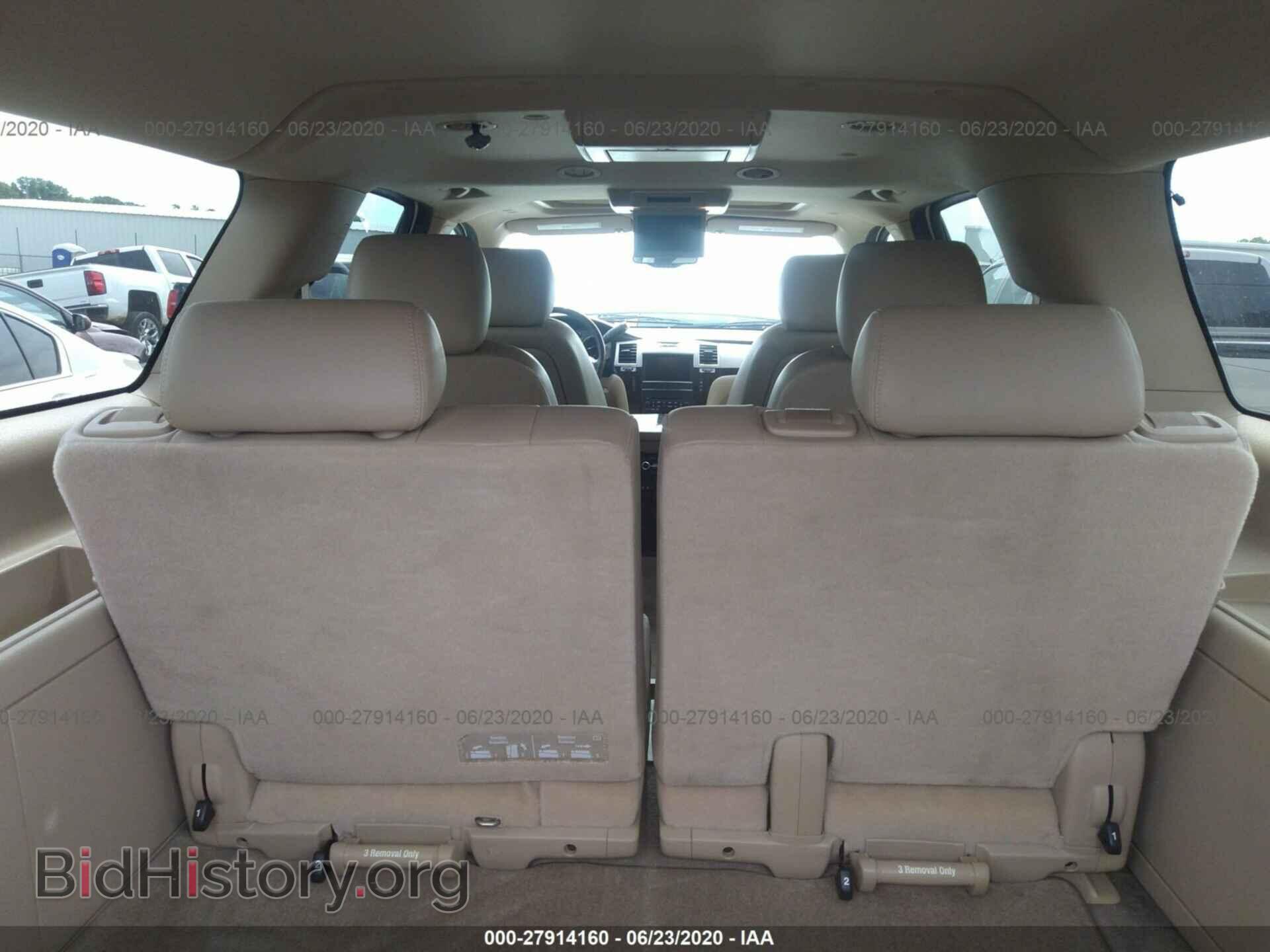 2011 CADILLAC ESCALADE ESV - VIN: 1GYS4JEF9BR313525 - Фото 8
