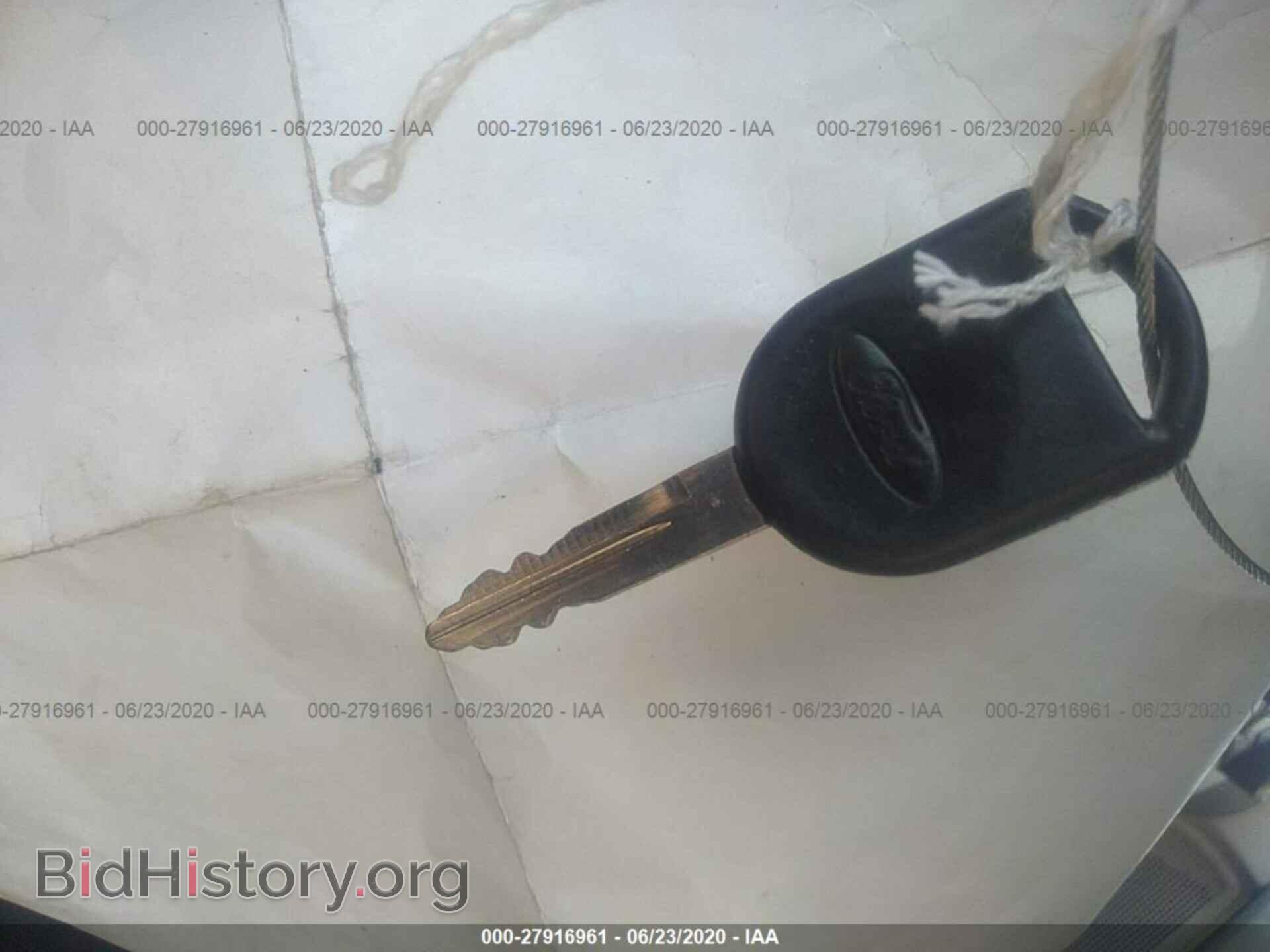 2009 FORD FOCUS - VIN: 1FAHP35NX9W116097 - Фото 11