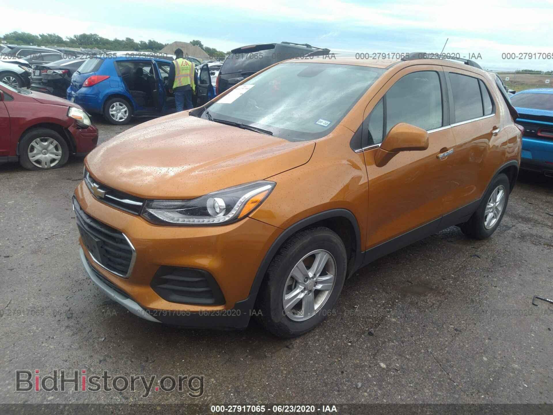 2017 CHEVROLET TRAX - VIN: 3GNCJLSB8HL184085 - Фото 2