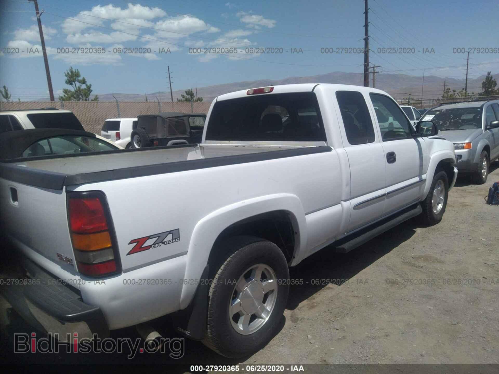 2004 GMC NEW SIERRA - VIN: 1GTEK19TX4E132095 - Фото 4