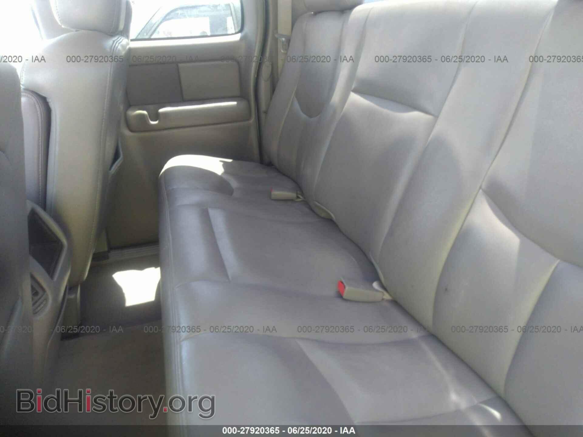 2004 GMC NEW SIERRA - VIN: 1GTEK19TX4E132095 - Фото 8