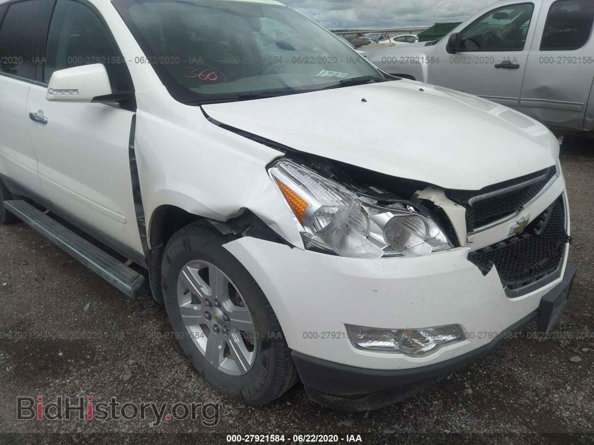2011 CHEVROLET TRAVERSE - VIN: 1GNKVJED6BJ322304 - Фото 6