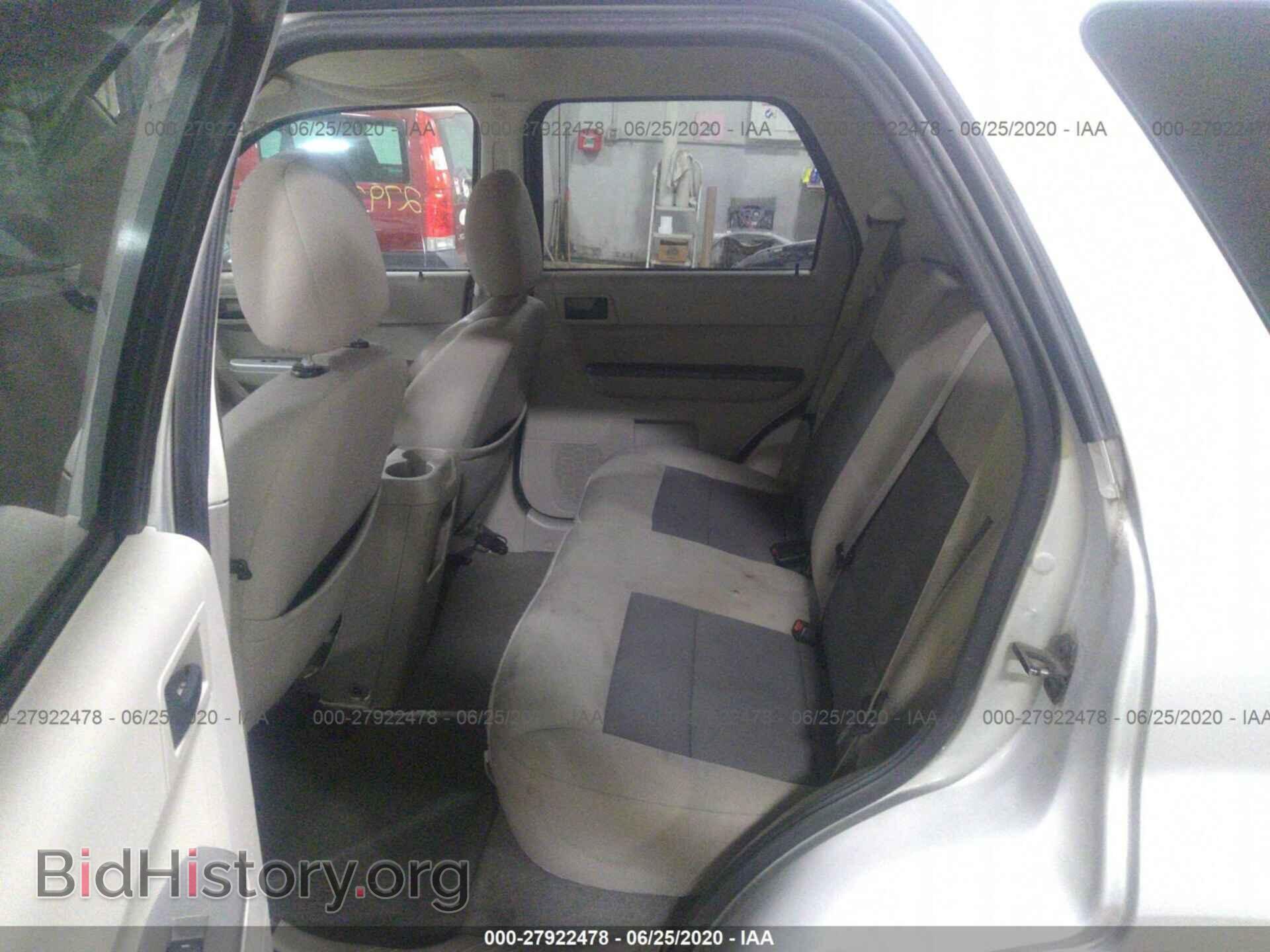2008 FORD ESCAPE - VIN: 1FMCU93178KA49945 - Фото 8