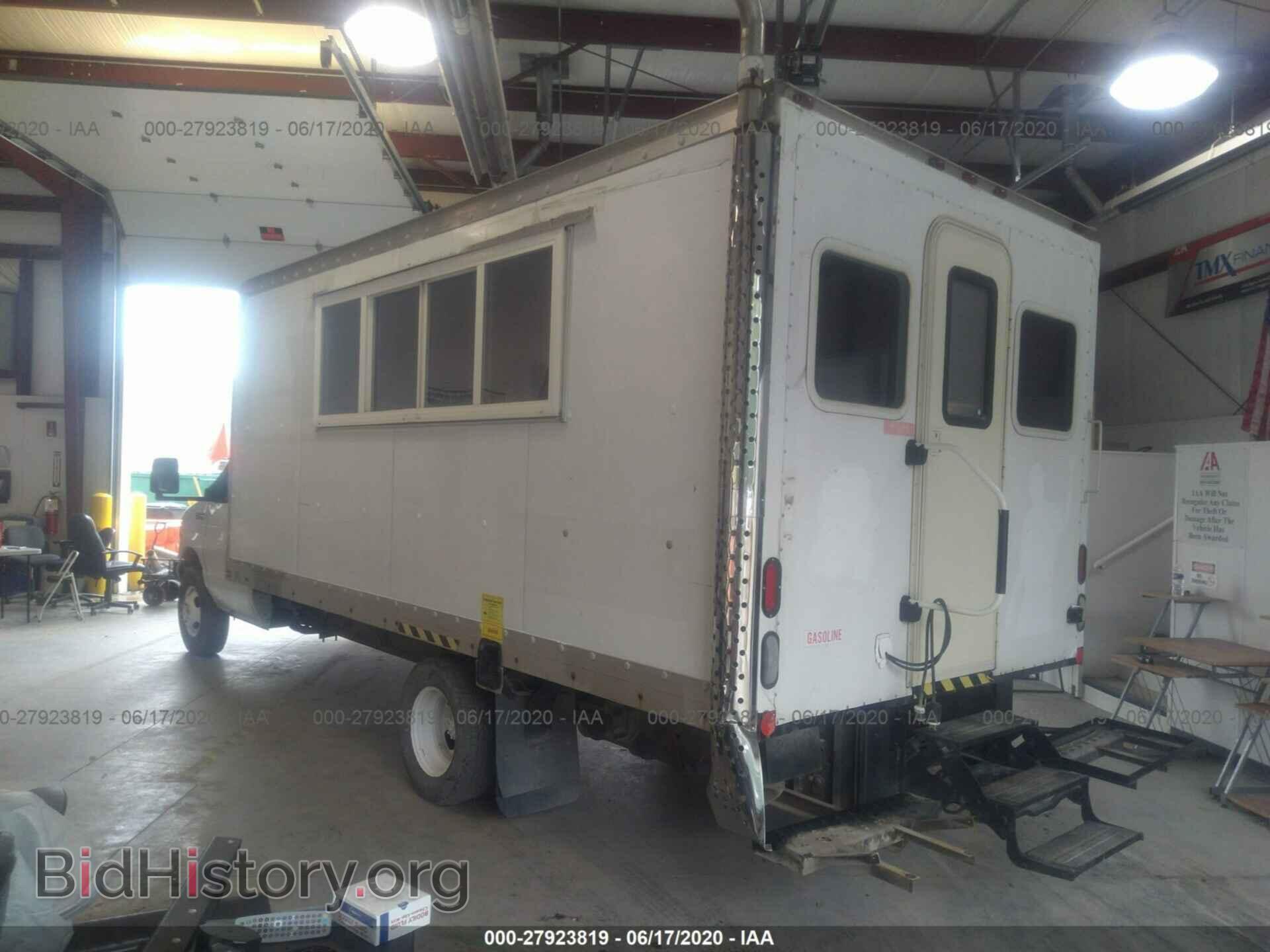 2006 FORD ECONOLINE - VIN: 1FDWE35L76DA17021 - Фото 3