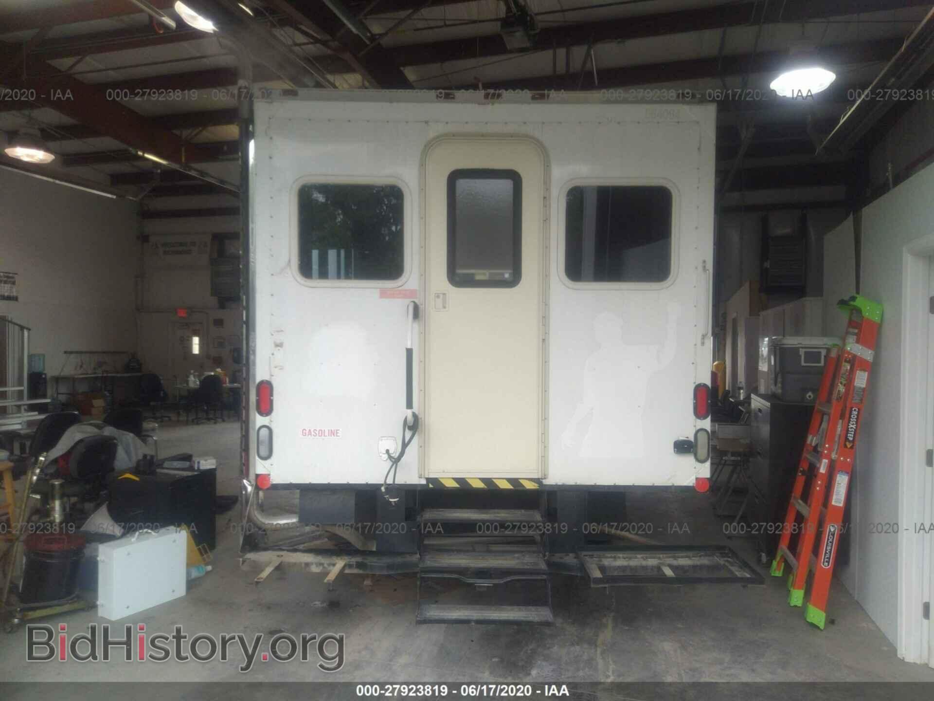 2006 FORD ECONOLINE - VIN: 1FDWE35L76DA17021 - Фото 8