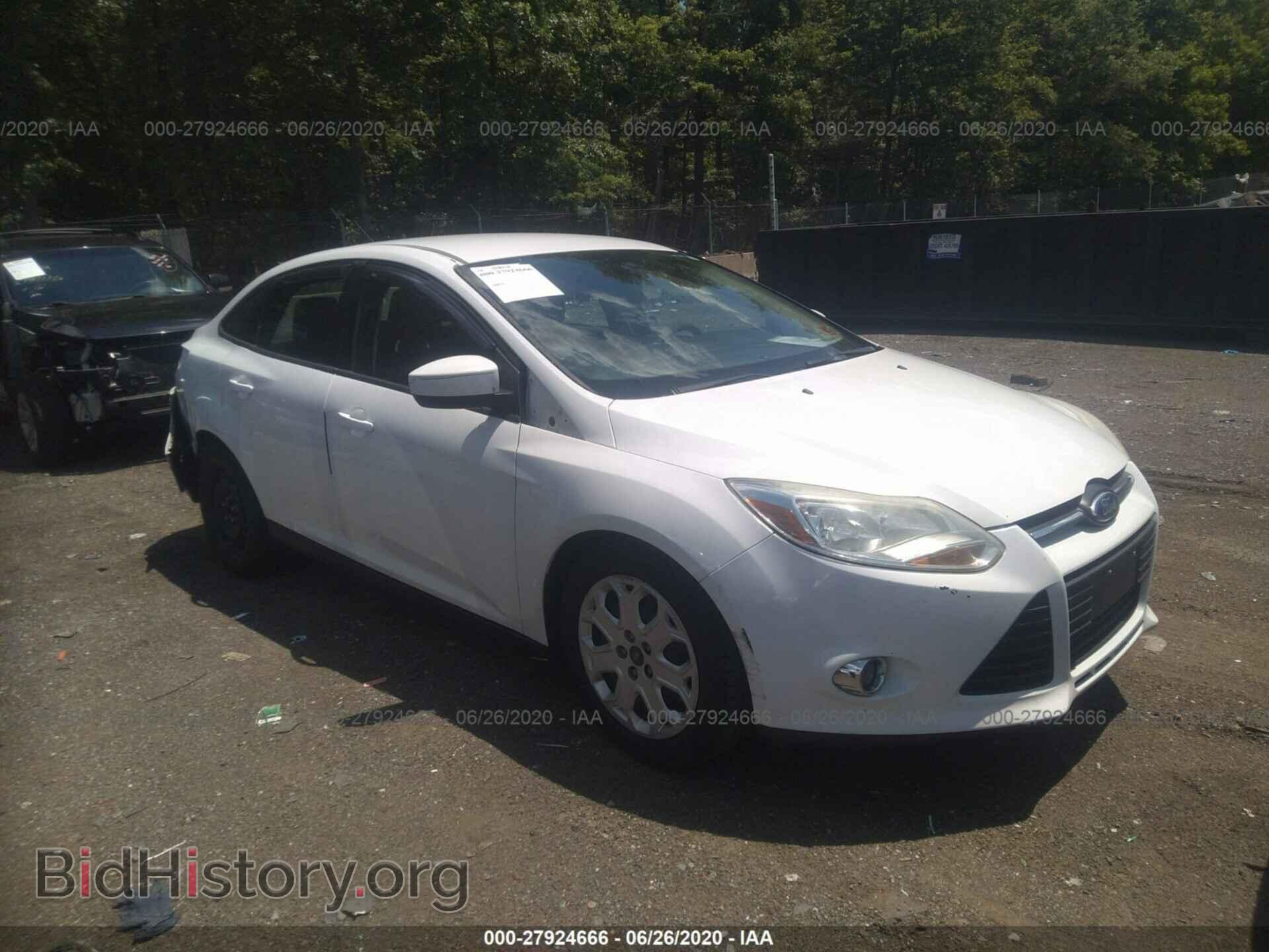 Photo 1FAHP3F24CL275002 - FORD FOCUS 2012