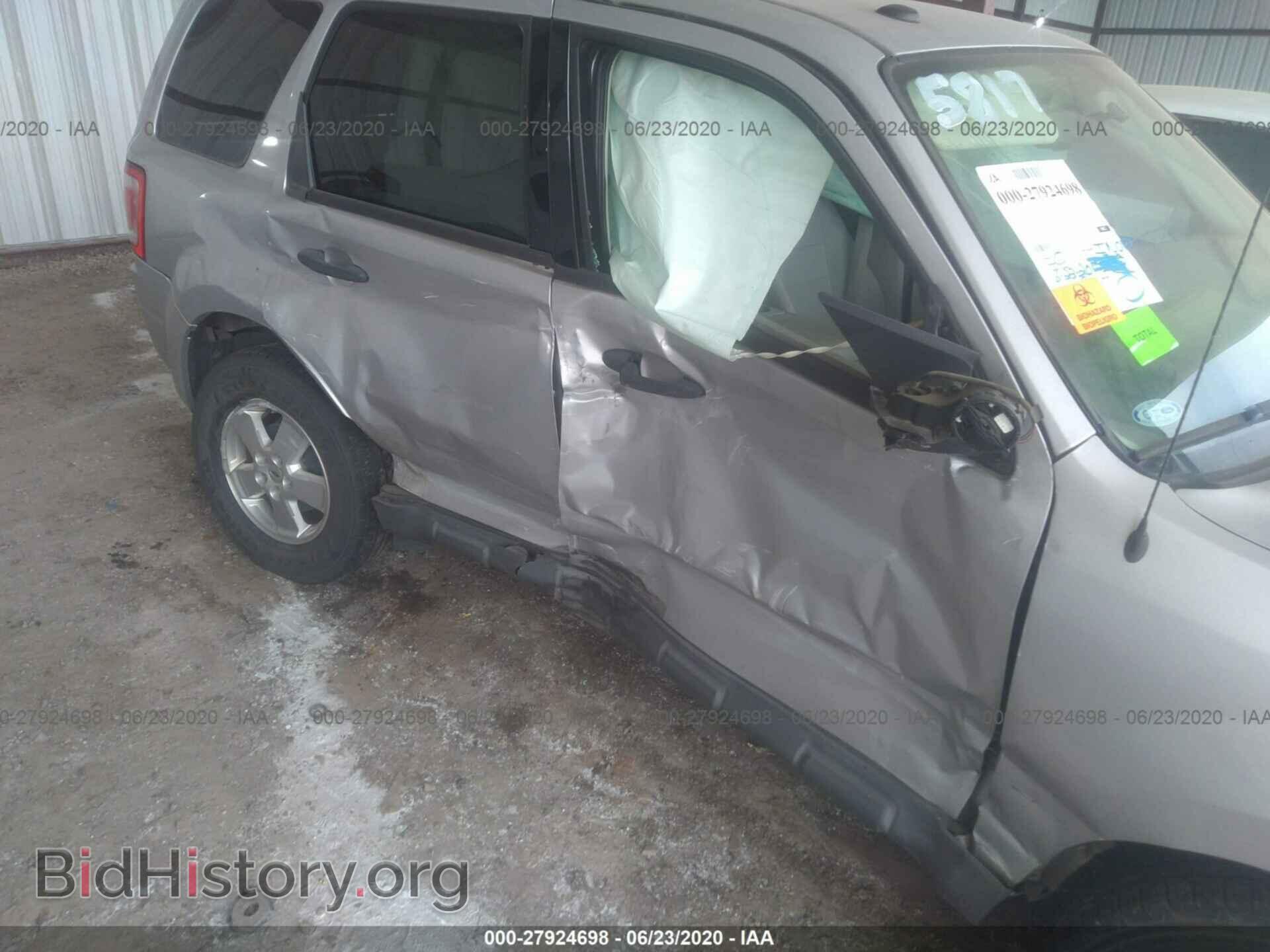 2011 FORD ESCAPE - VIN: 1FMCU0D77BKC02149 - Photo 6