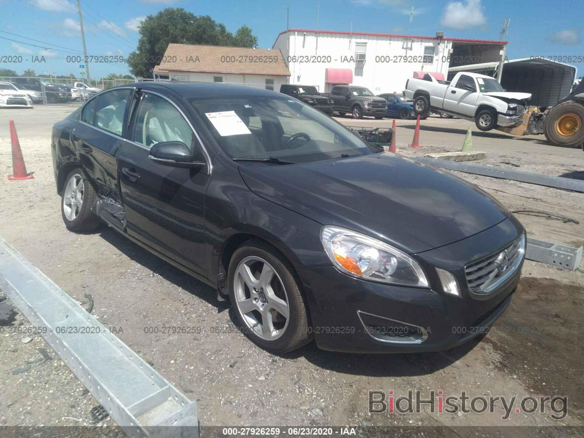 Photo YV1622FS3C2115543 - VOLVO S60 2012