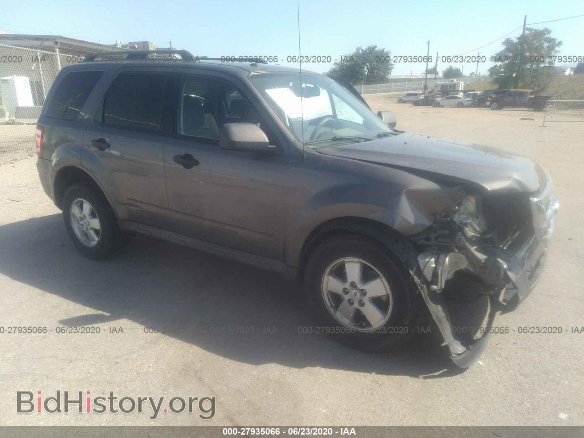 Фотография 1FMCU0D77BKC30405 - FORD ESCAPE 2011