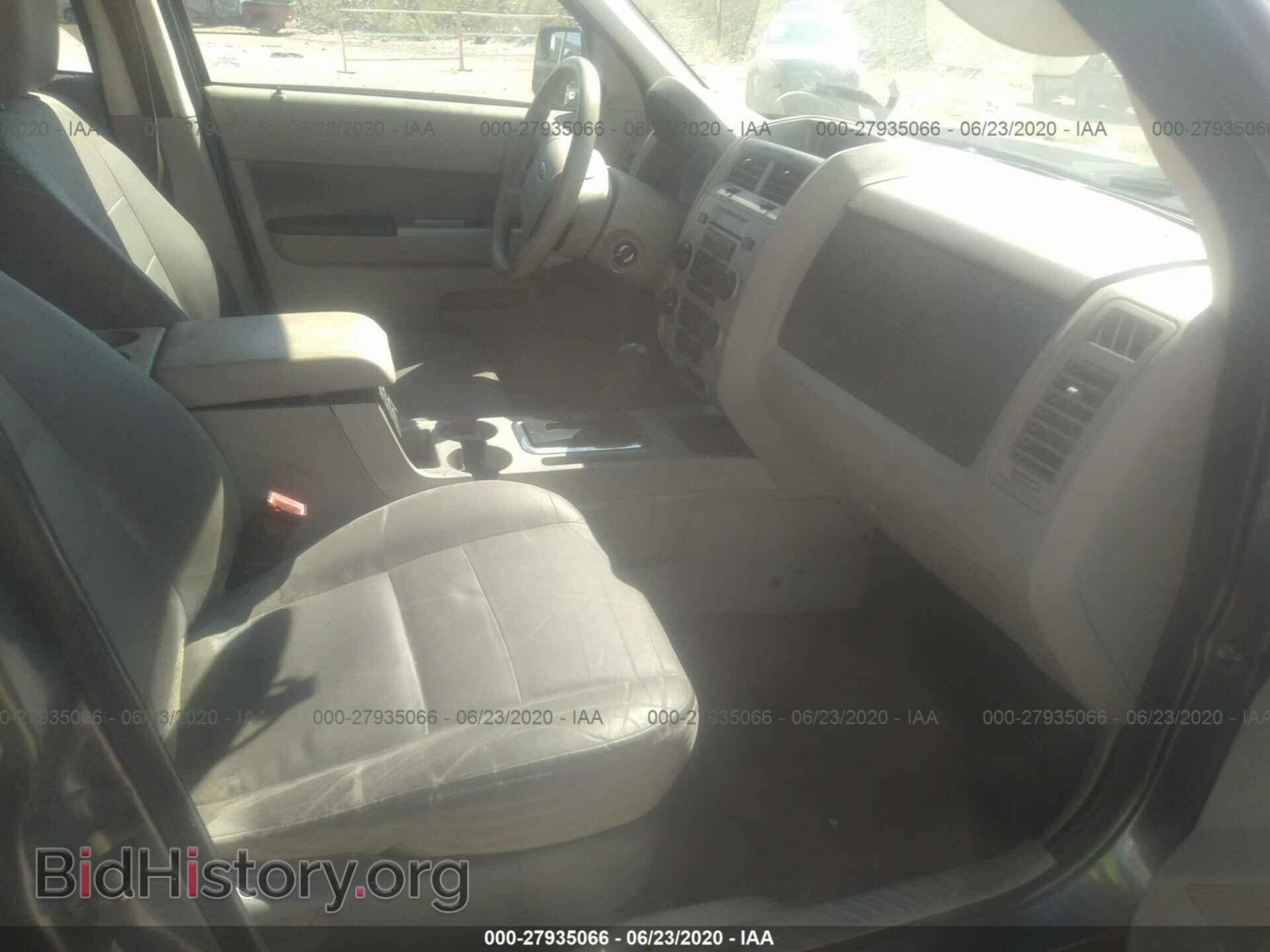 2011 FORD ESCAPE - VIN: 1FMCU0D77BKC30405 - Photo 5