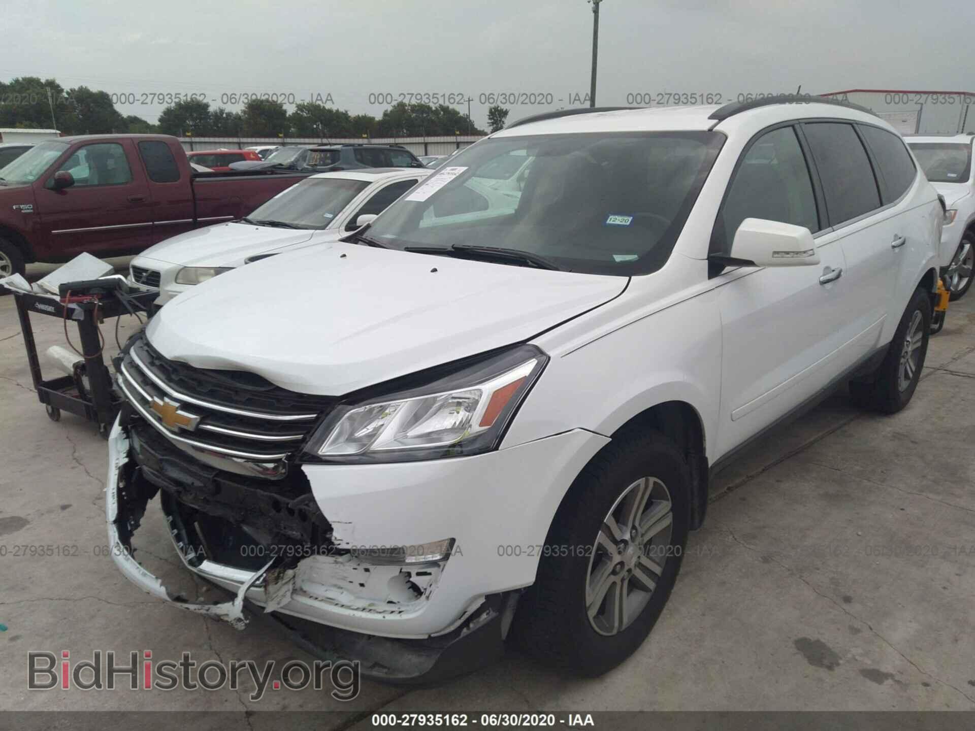 2017 CHEVROLET TRAVERSE - VIN: 1GNKRGKD9HJ227482 - Фото 2