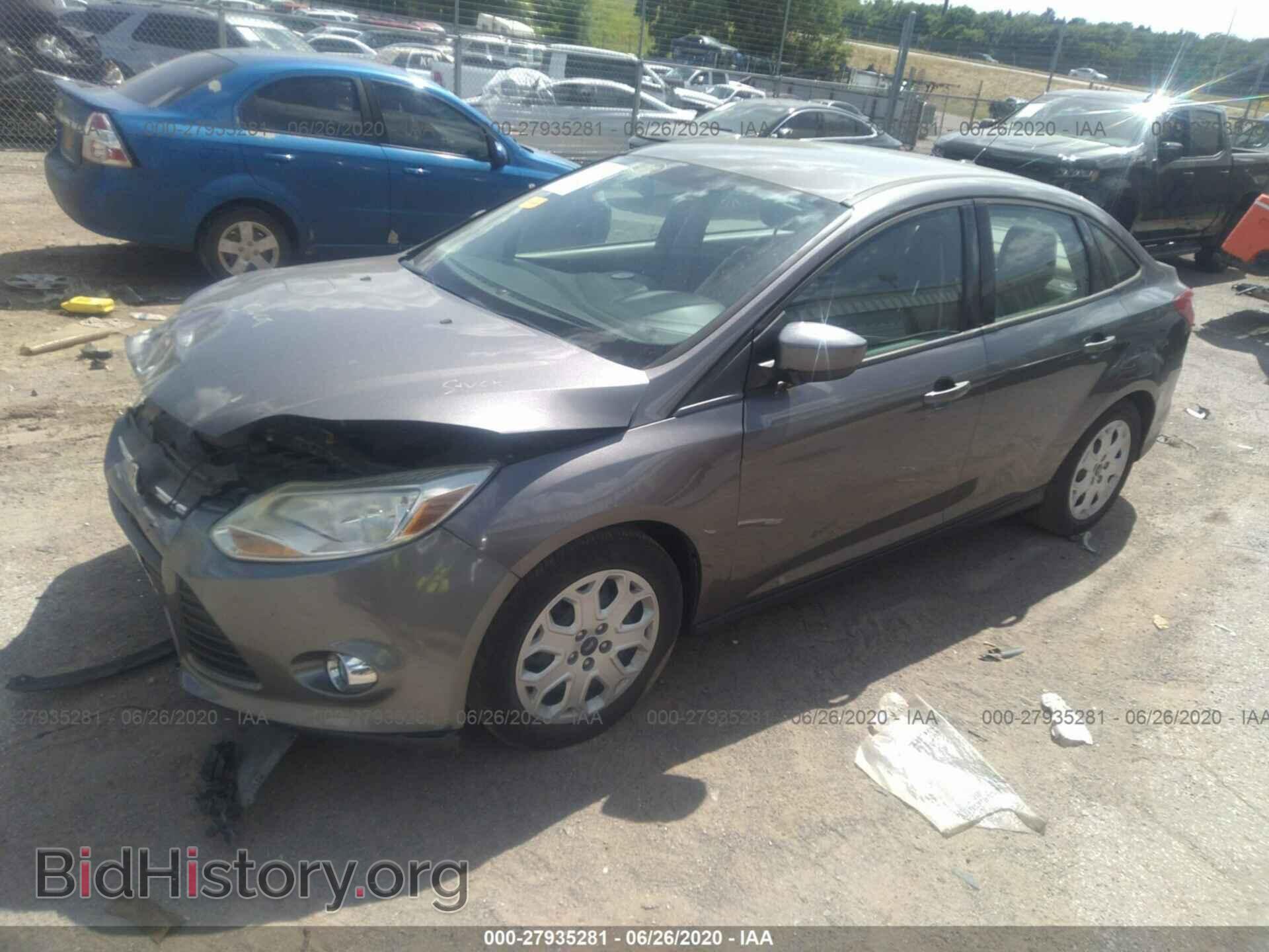 2012 FORD FOCUS - VIN: 1FAHP3F28CL235599 - Фото 2