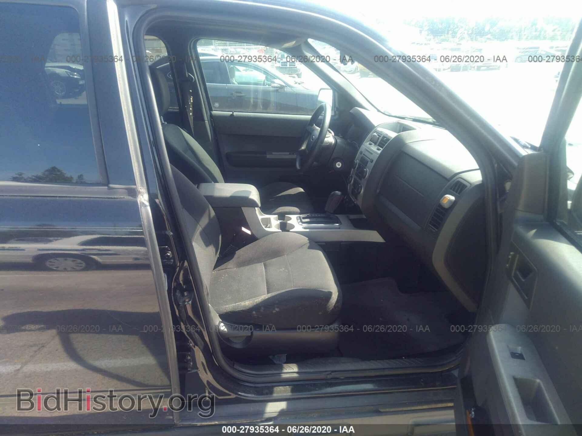 2008 FORD ESCAPE - VIN: 1FMCU03188KD14643 - Фото 5