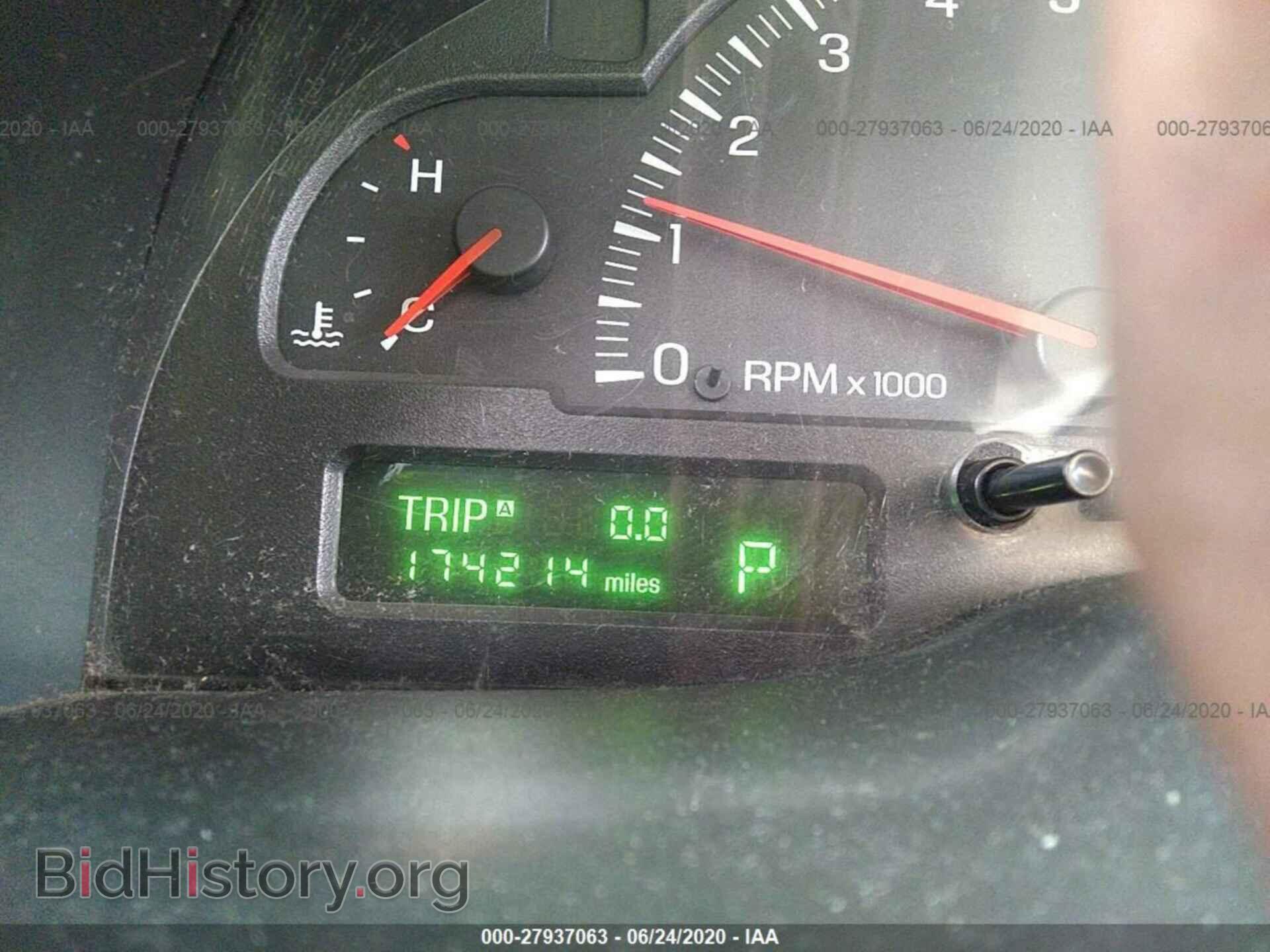 2000 LINCOLN LS - VIN: 1LNHM86S9YY761066 - Photo 7