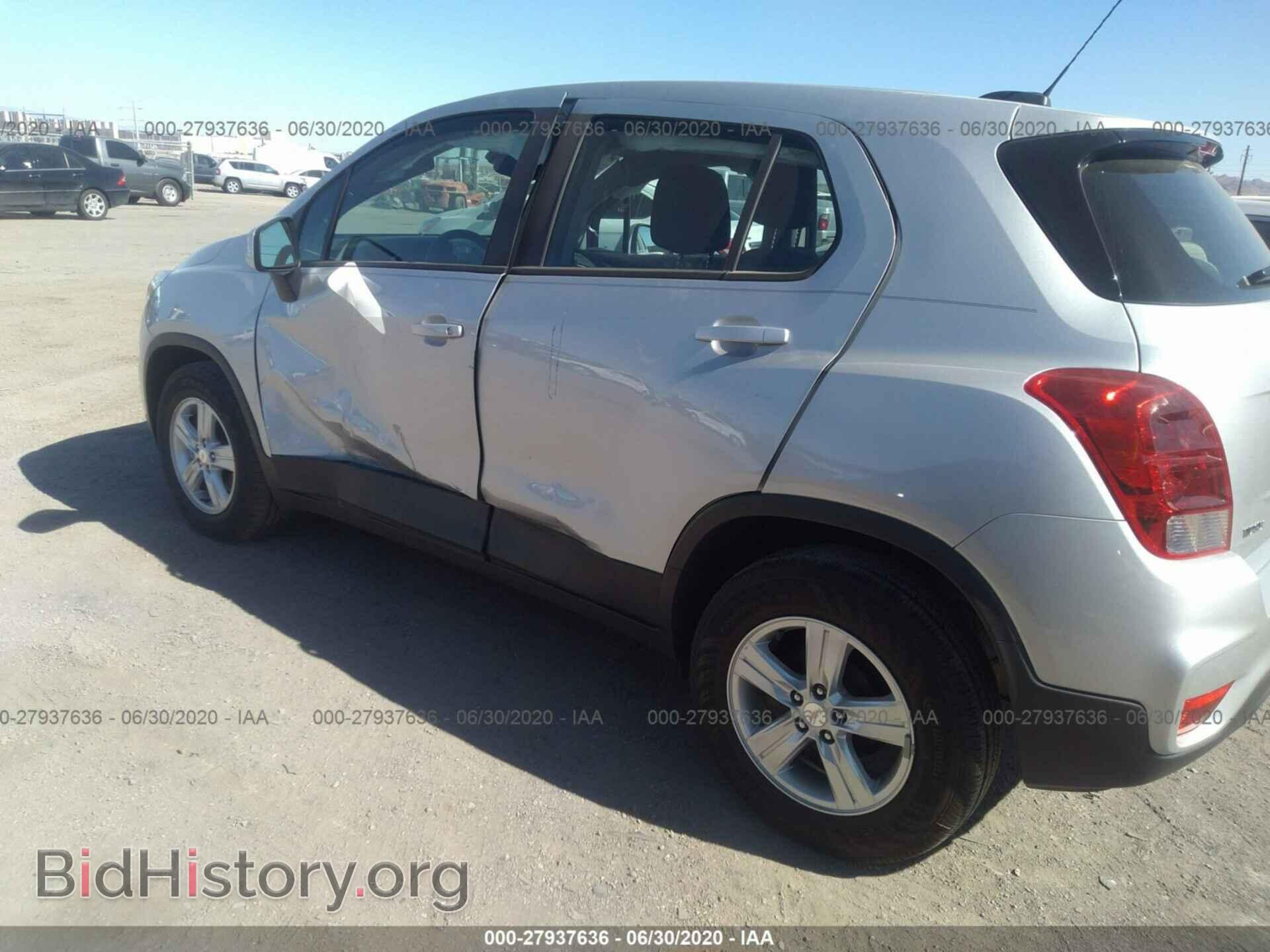2019 CHEVROLET TRAX - VIN: 3GNCJKSB3KL356346 - Фото 6