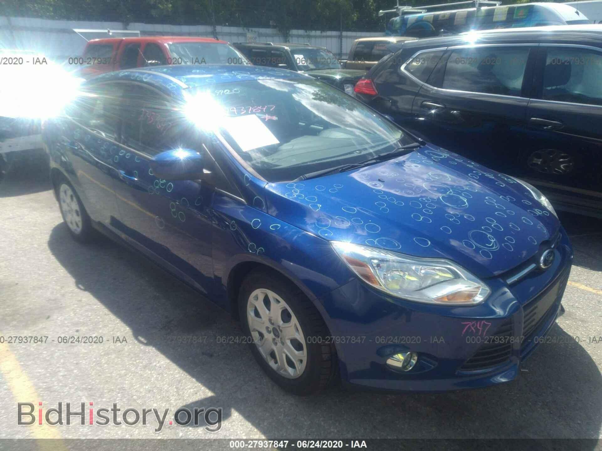 Photo 1FAHP3F24CL405442 - FORD FOCUS 2012