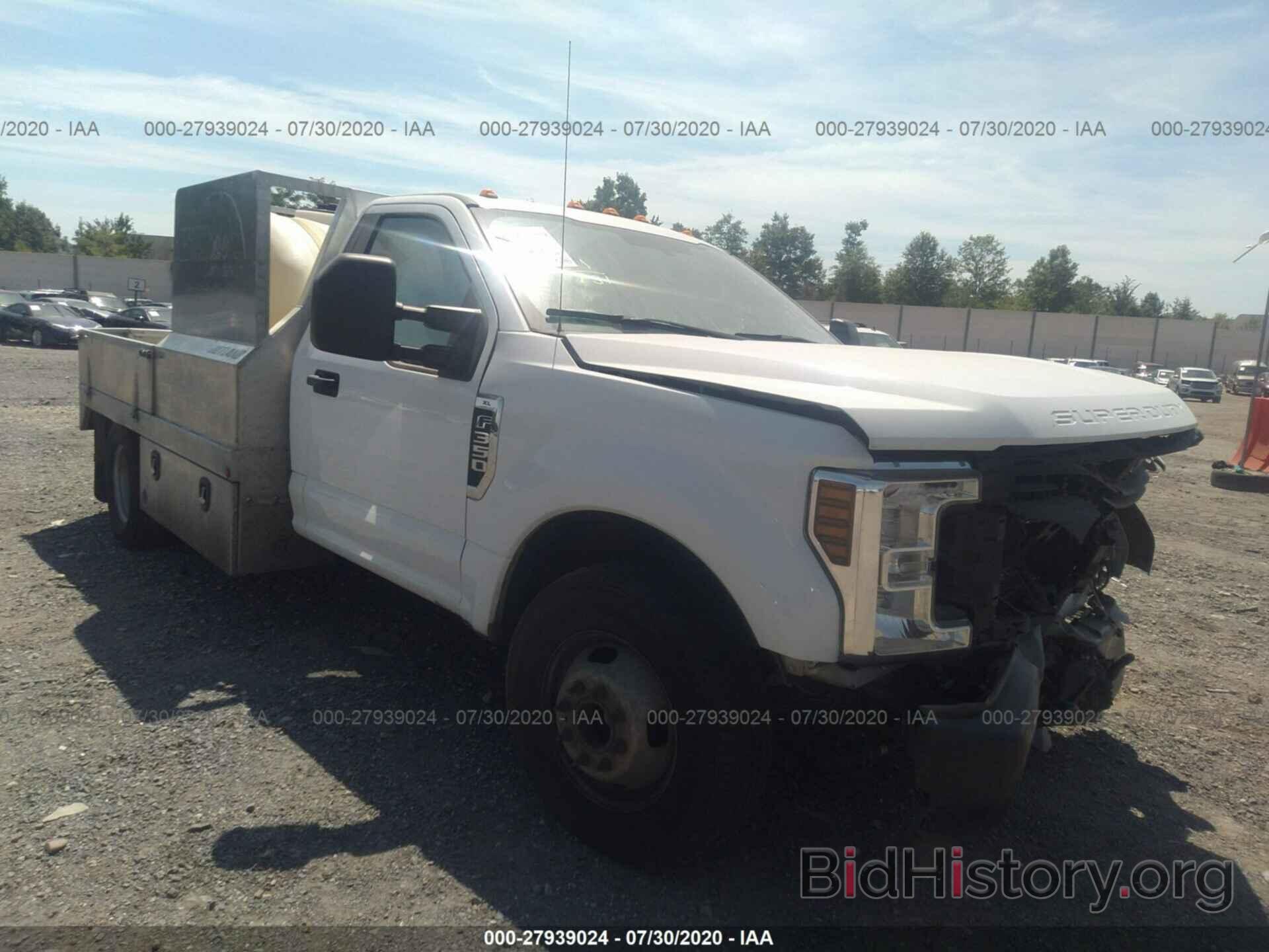 Photo 1FDRF3G63JEC98903 - FORD F350 2018