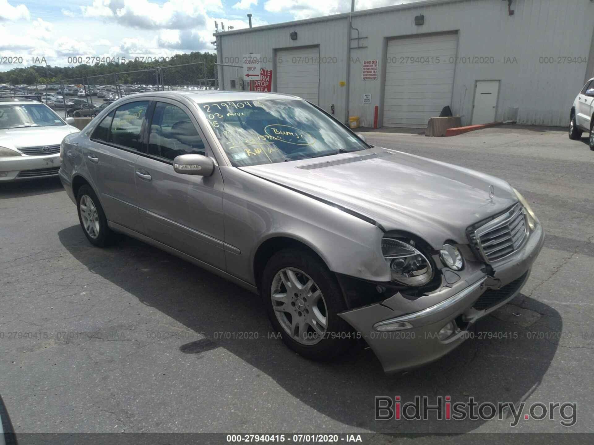 Photo WDBUF65J53A119759 - MERCEDES-BENZ E 2003