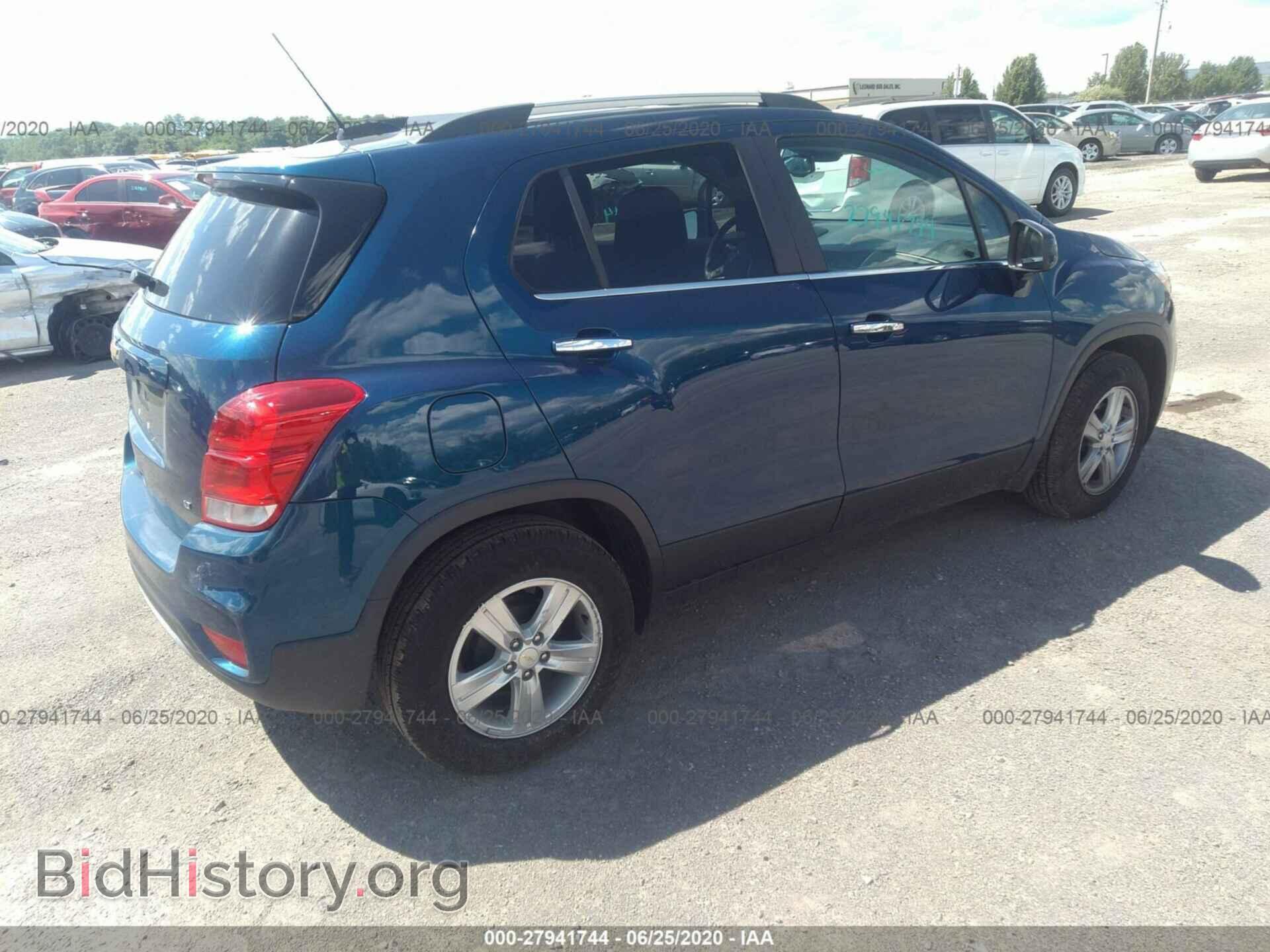 2019 CHEVROLET TRAX - VIN: 3GNCJLSB0KL322841 - Фото 4