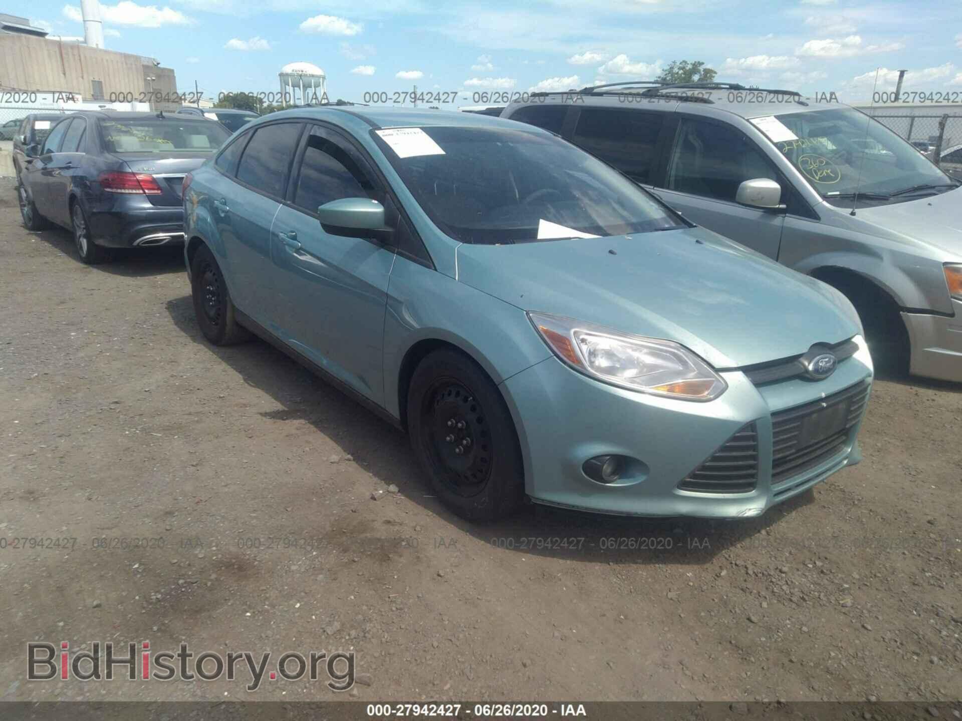 Photo 1FAHP3F29CL305126 - FORD FOCUS 2012