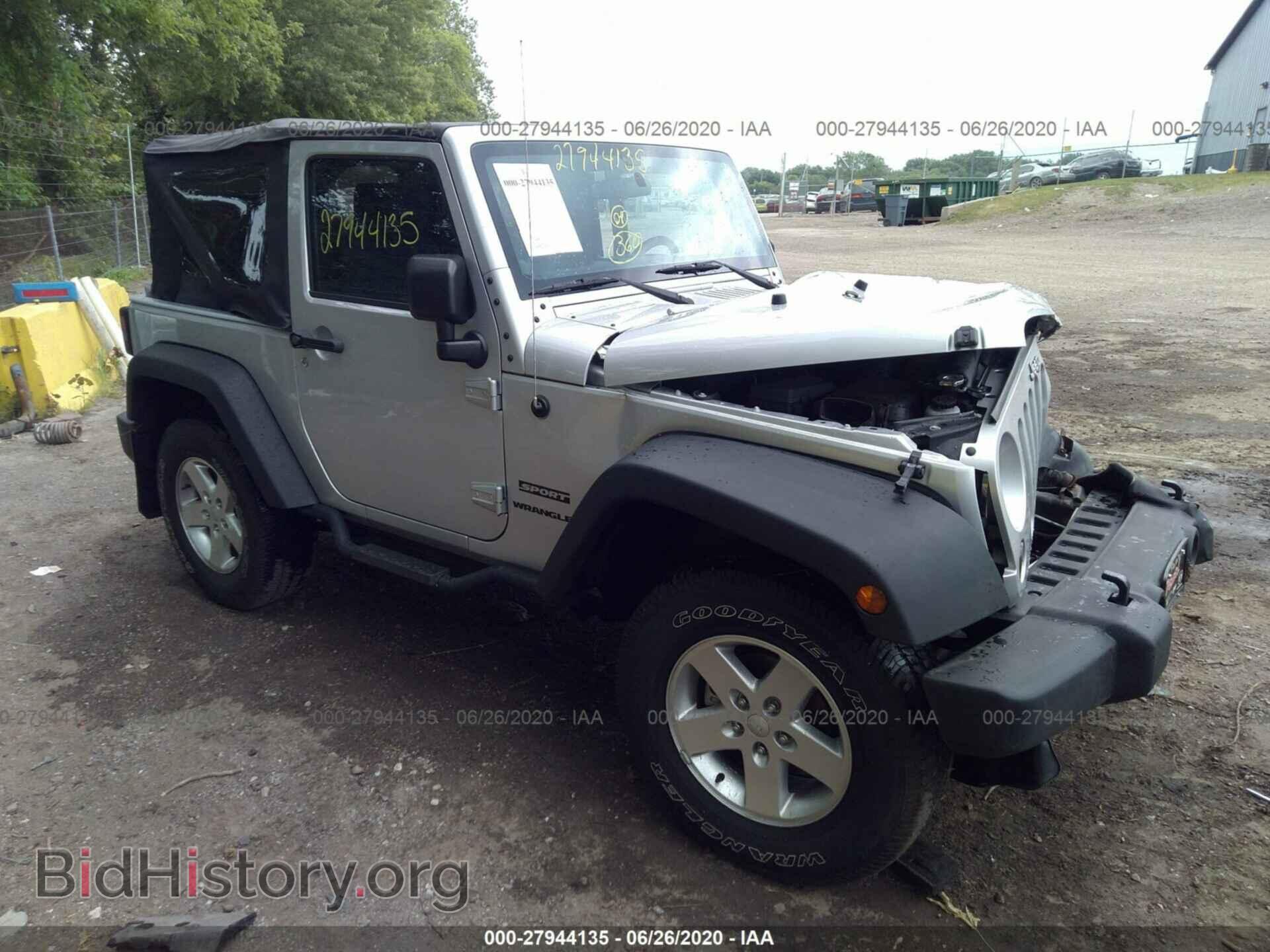 Фотография 1J4AA2D18BL577189 - JEEP WRANGLER 2011