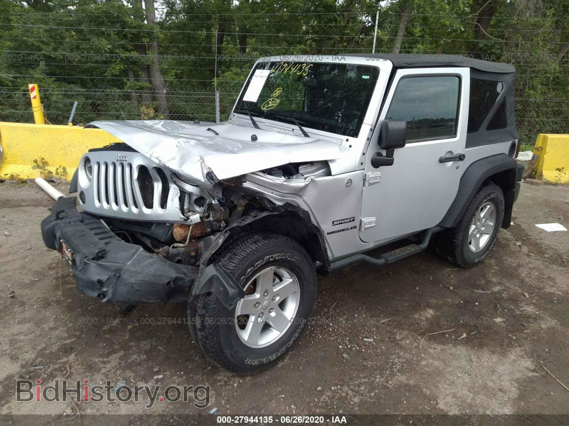 2011 JEEP WRANGLER - VIN: 1J4AA2D18BL577189 - Фото 2
