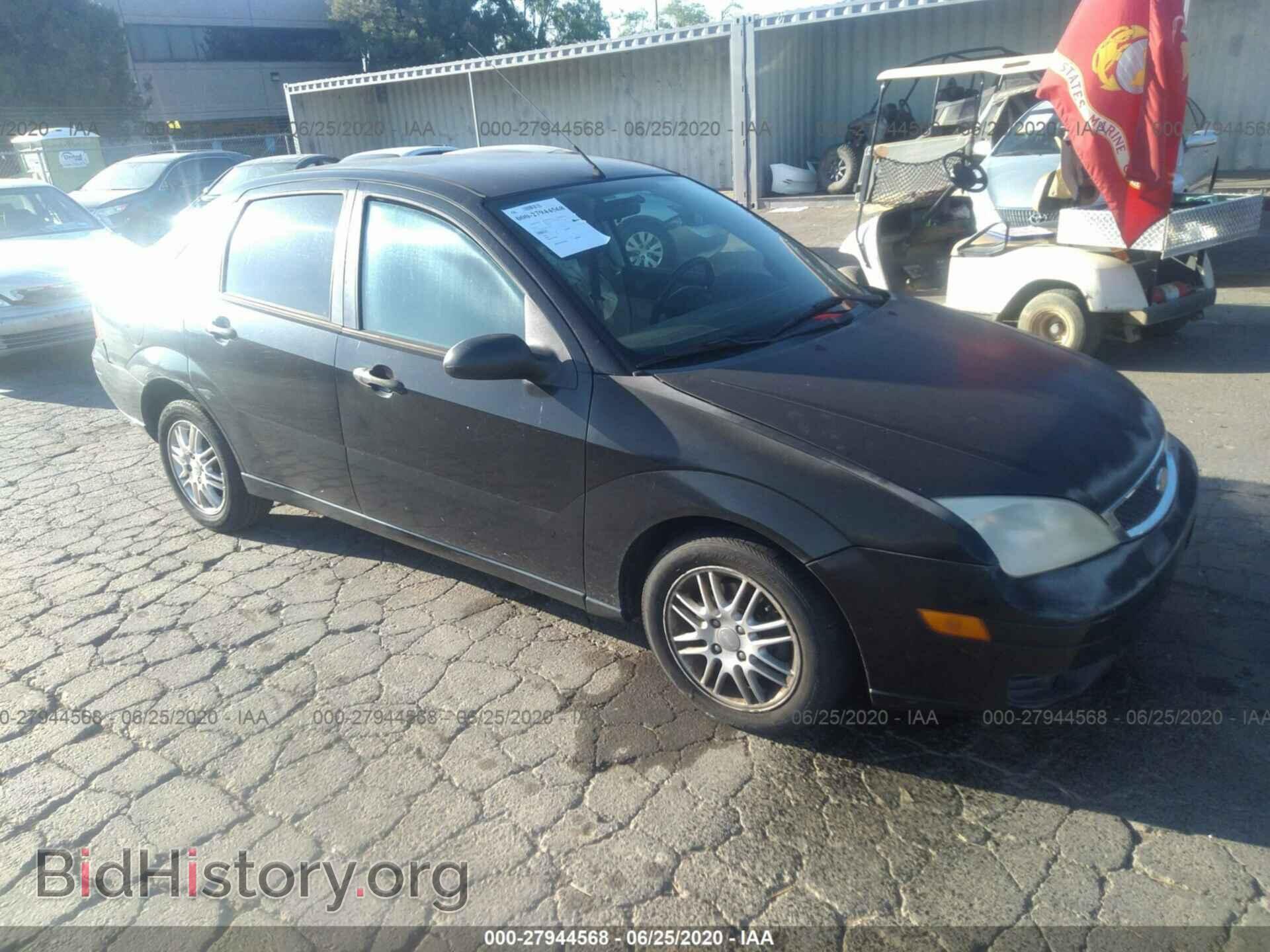 Photo 1FAHP34N16W178016 - FORD FOCUS 2006