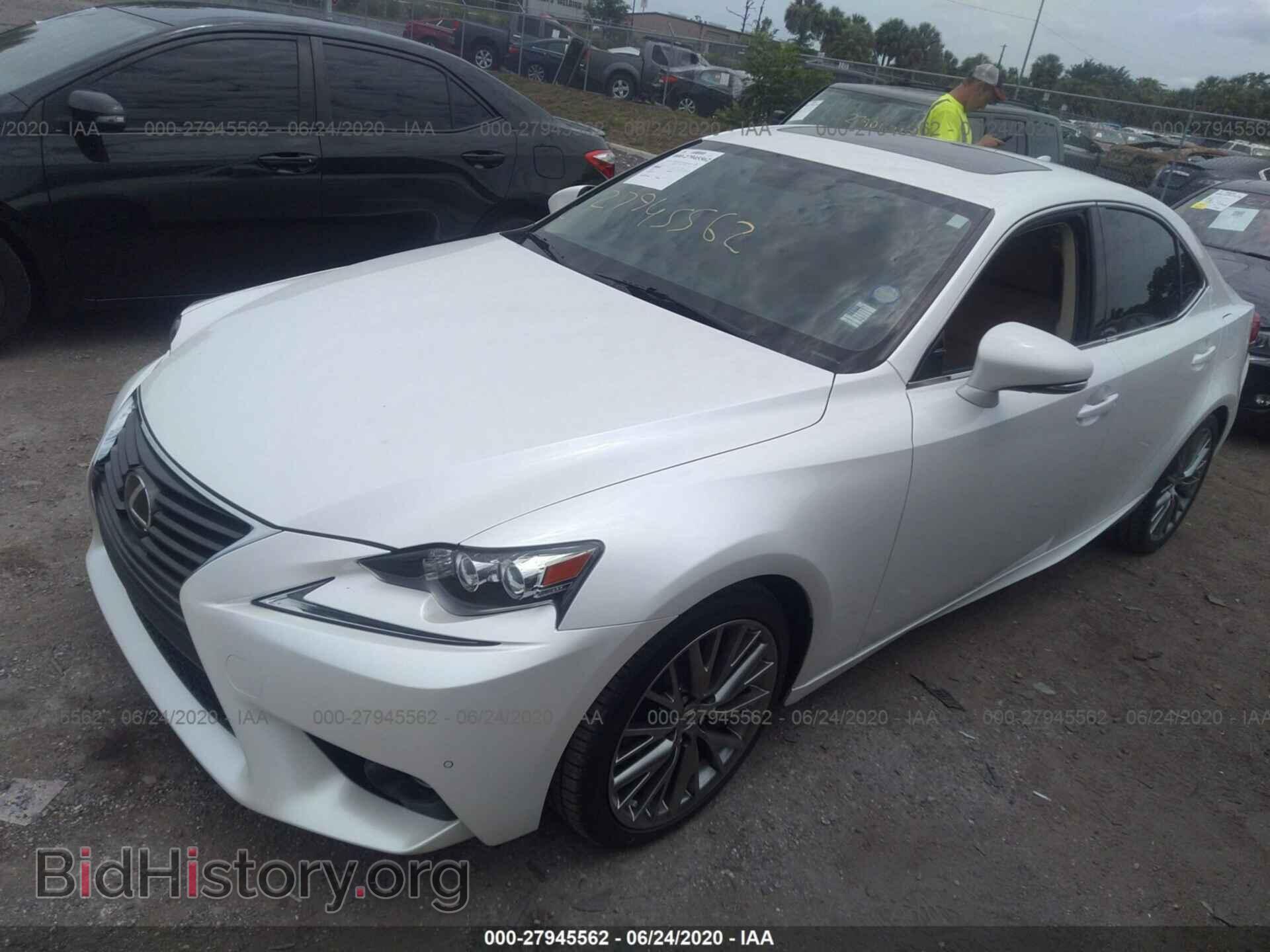 2016 LEXUS IS 200T - VIN: JTHBA1D2XG5014524 - Фото 2