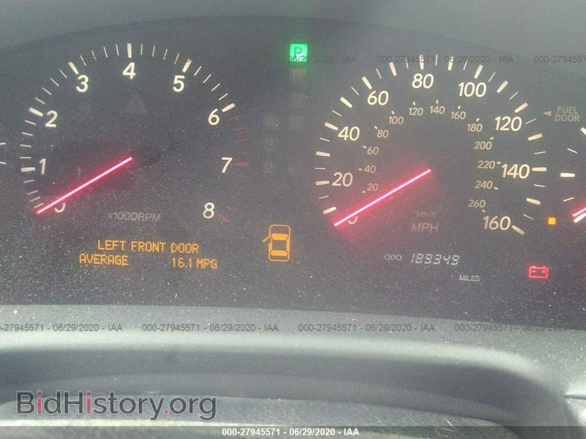2001 LEXUS LS - VIN: JTHBN30FX10012902 - Фото 7