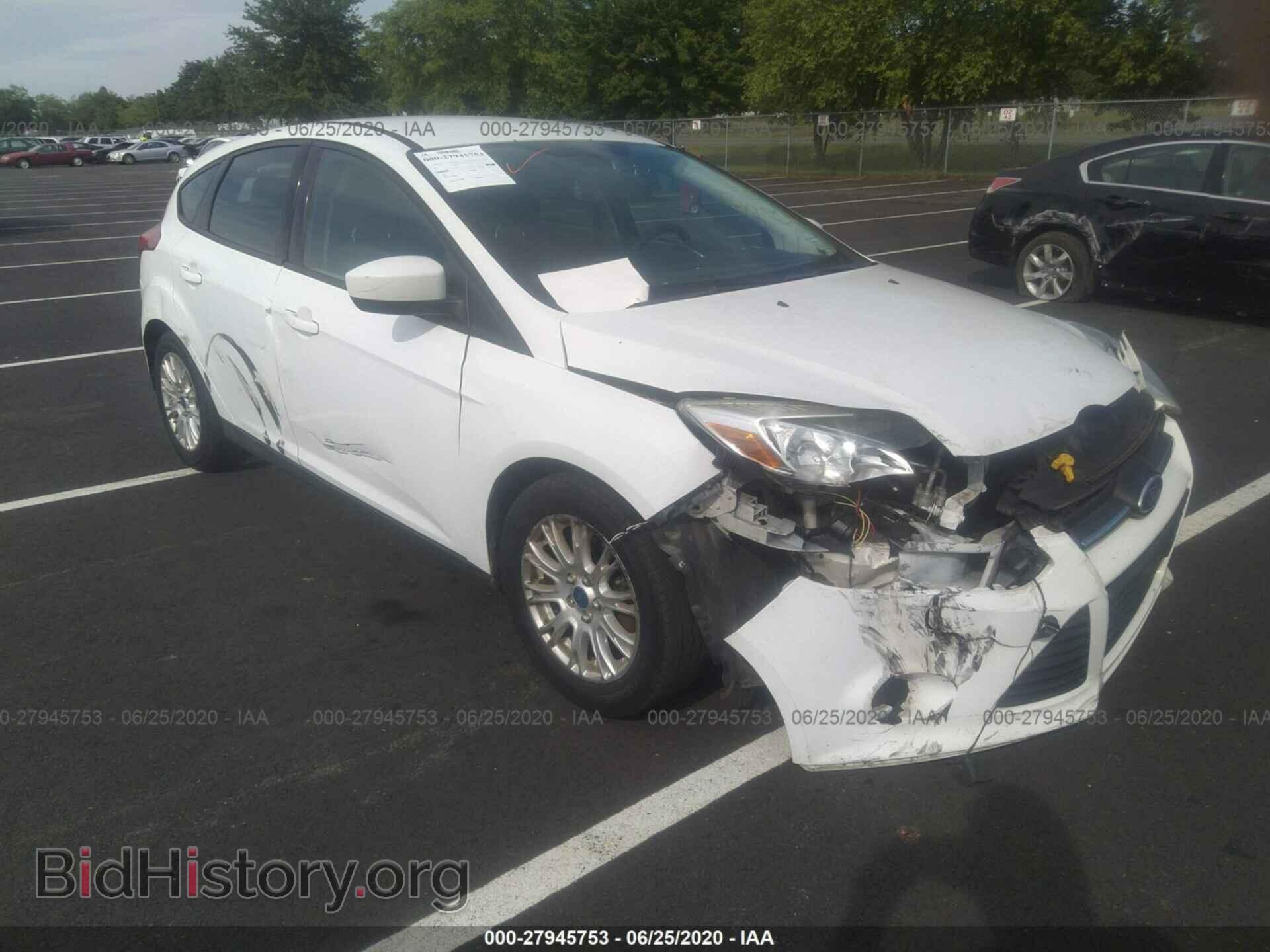 Photo 1FAHP3K2XCL186072 - FORD FOCUS 2012