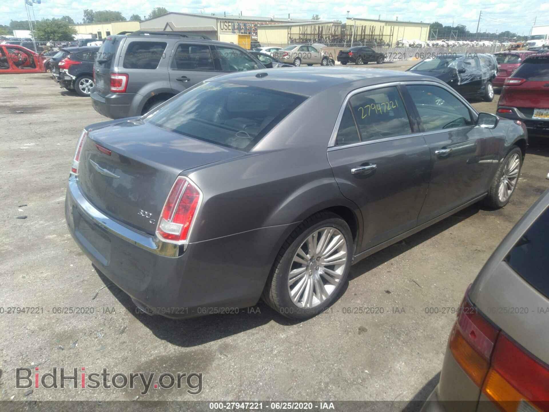 2011 CHRYSLER 300 - VIN: 2C3CA6CT6BH523626 - Фото 4