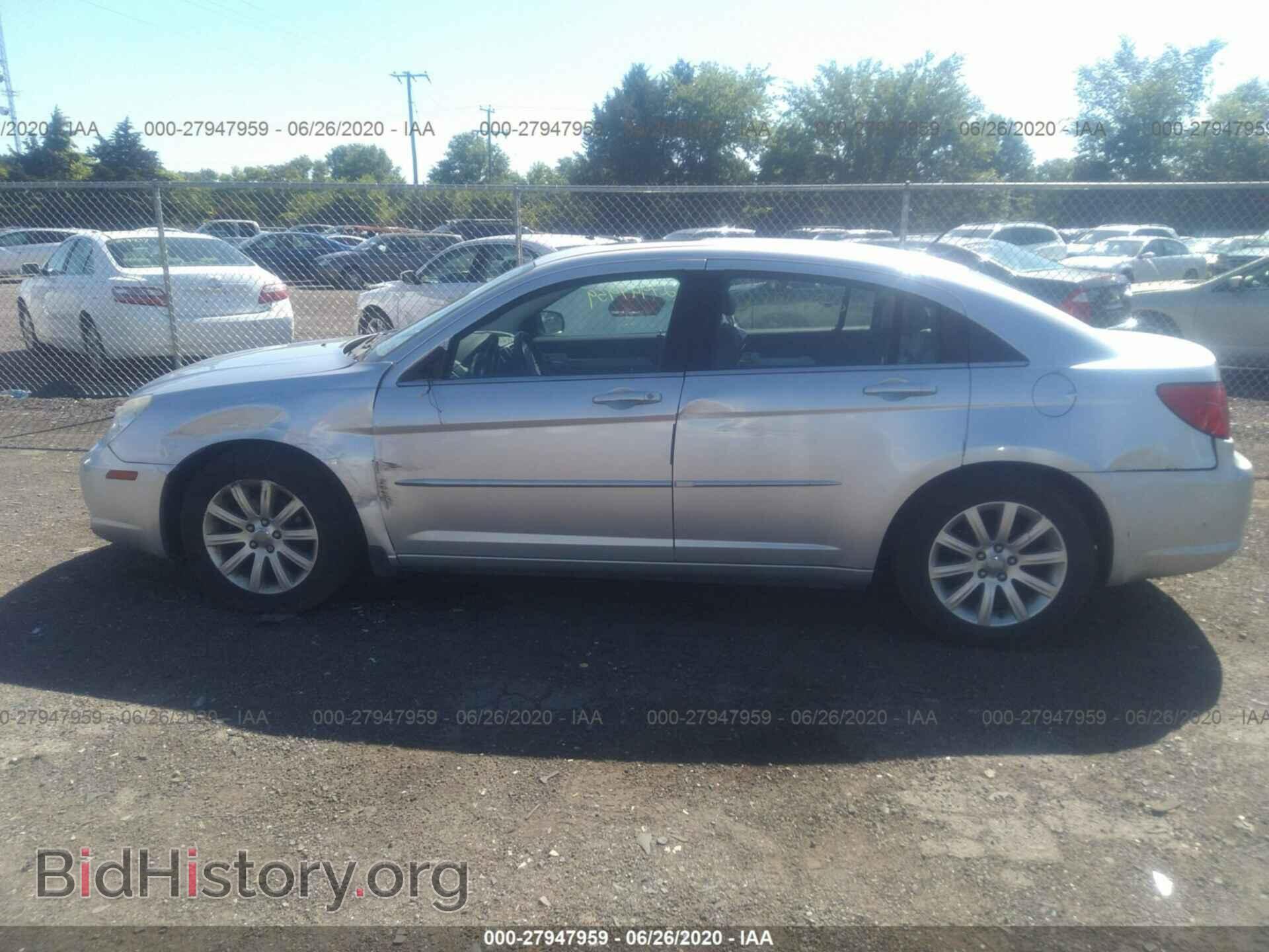2010 CHRYSLER SEBRING - VIN: 1C3CC5FB7AN223350 - Фото 6