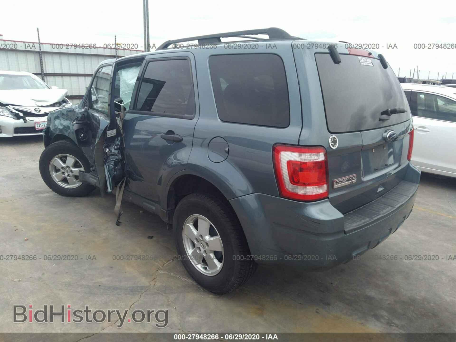 2011 FORD ESCAPE - VIN: 1FMCU0D73BKC17523 - Фото 3