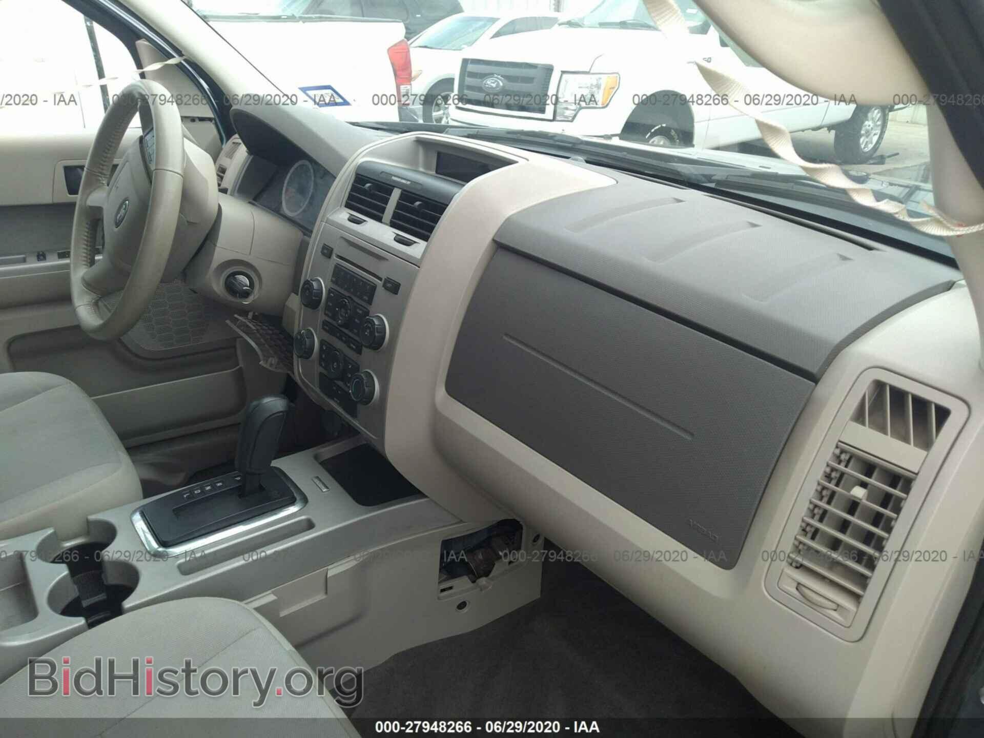 2011 FORD ESCAPE - VIN: 1FMCU0D73BKC17523 - Фото 5