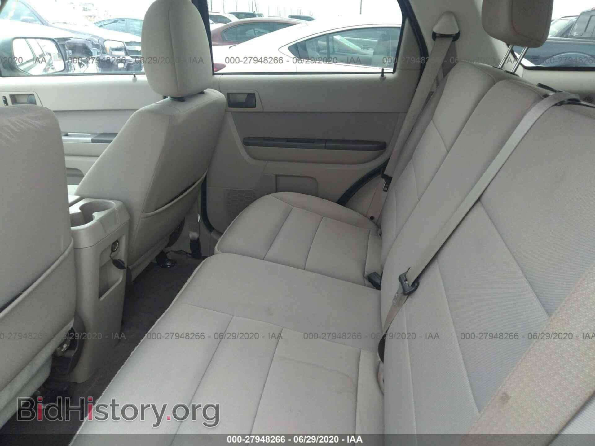 2011 FORD ESCAPE - VIN: 1FMCU0D73BKC17523 - Фото 8