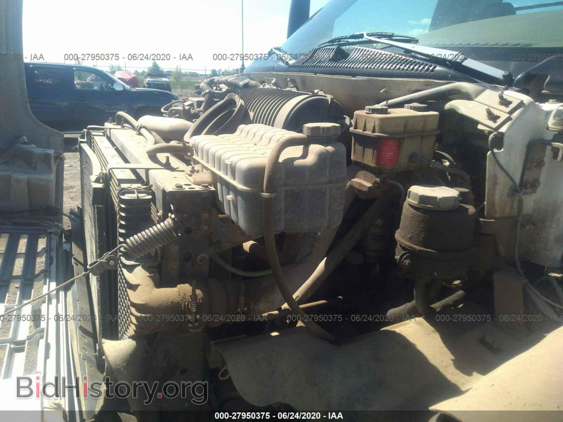 2005 GMC C5500 - VIN: 1GDE5C3285F523398 - Фото 10