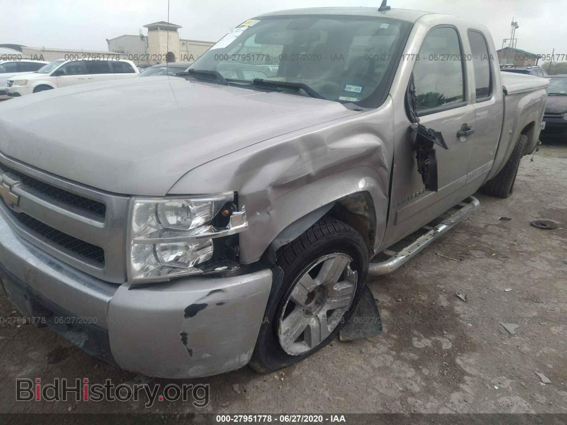 2007 CHEVROLET SILVERADO 1500 - VIN: 1GCEC19017Z522485 - Фото 6