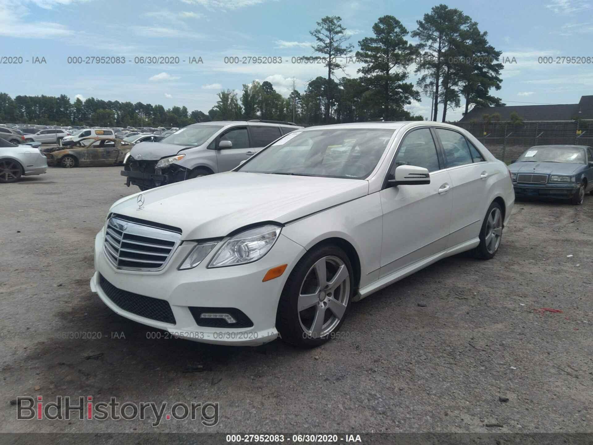 2011 MERCEDES-BENZ E-CLASS - VIN: WDDHF5GB7BA364070 - Фото 2