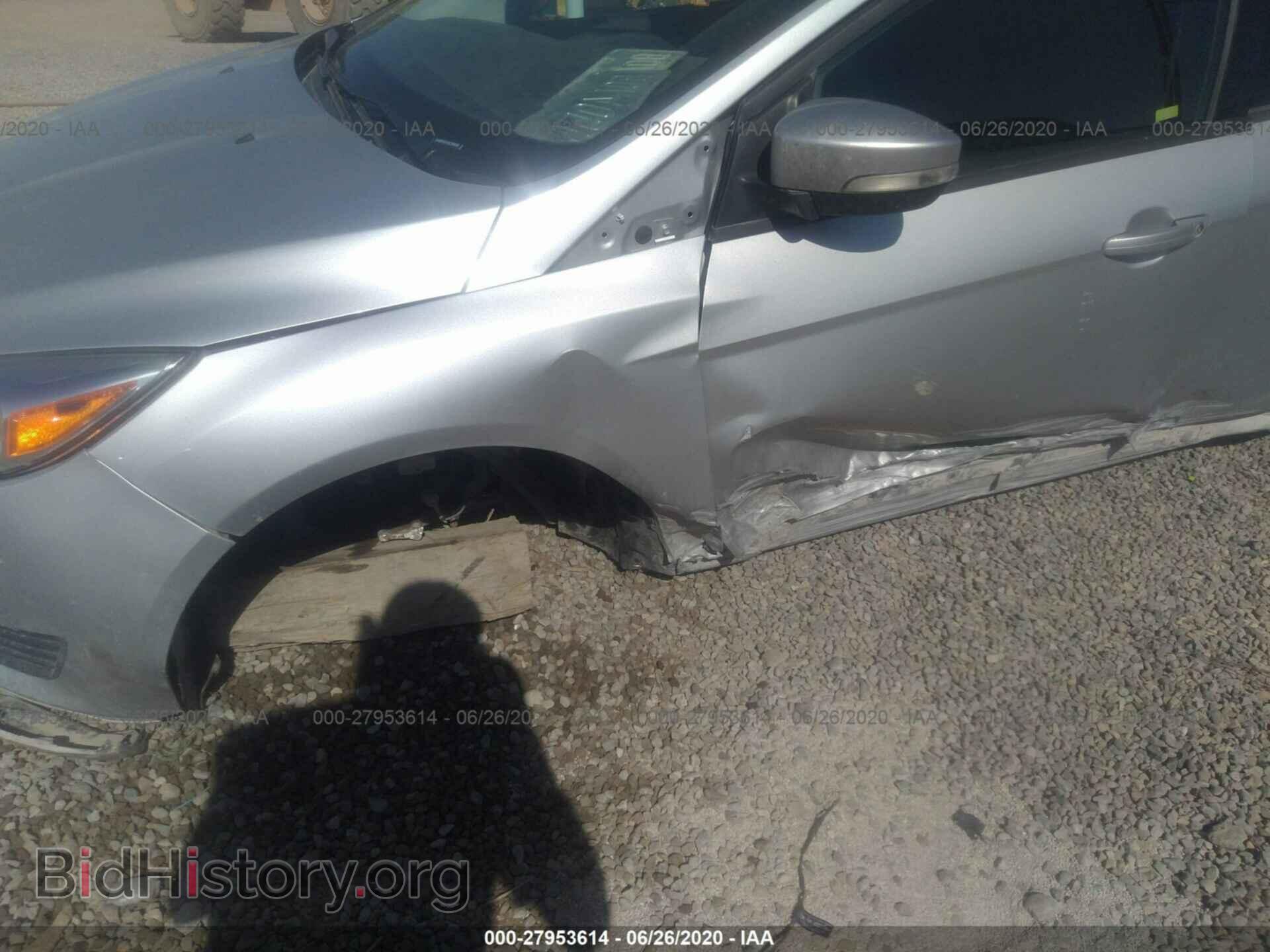 2016 Ford Focus - VIN: 1FADP3F21GL399538 - Photo 6