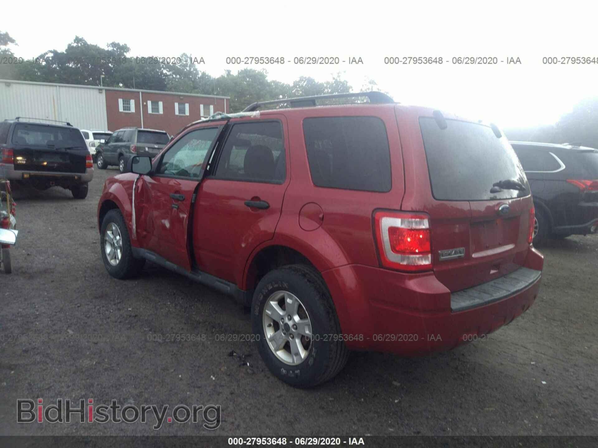 2011 FORD ESCAPE - VIN: 1FMCU0D76BKB52263 - Photo 3