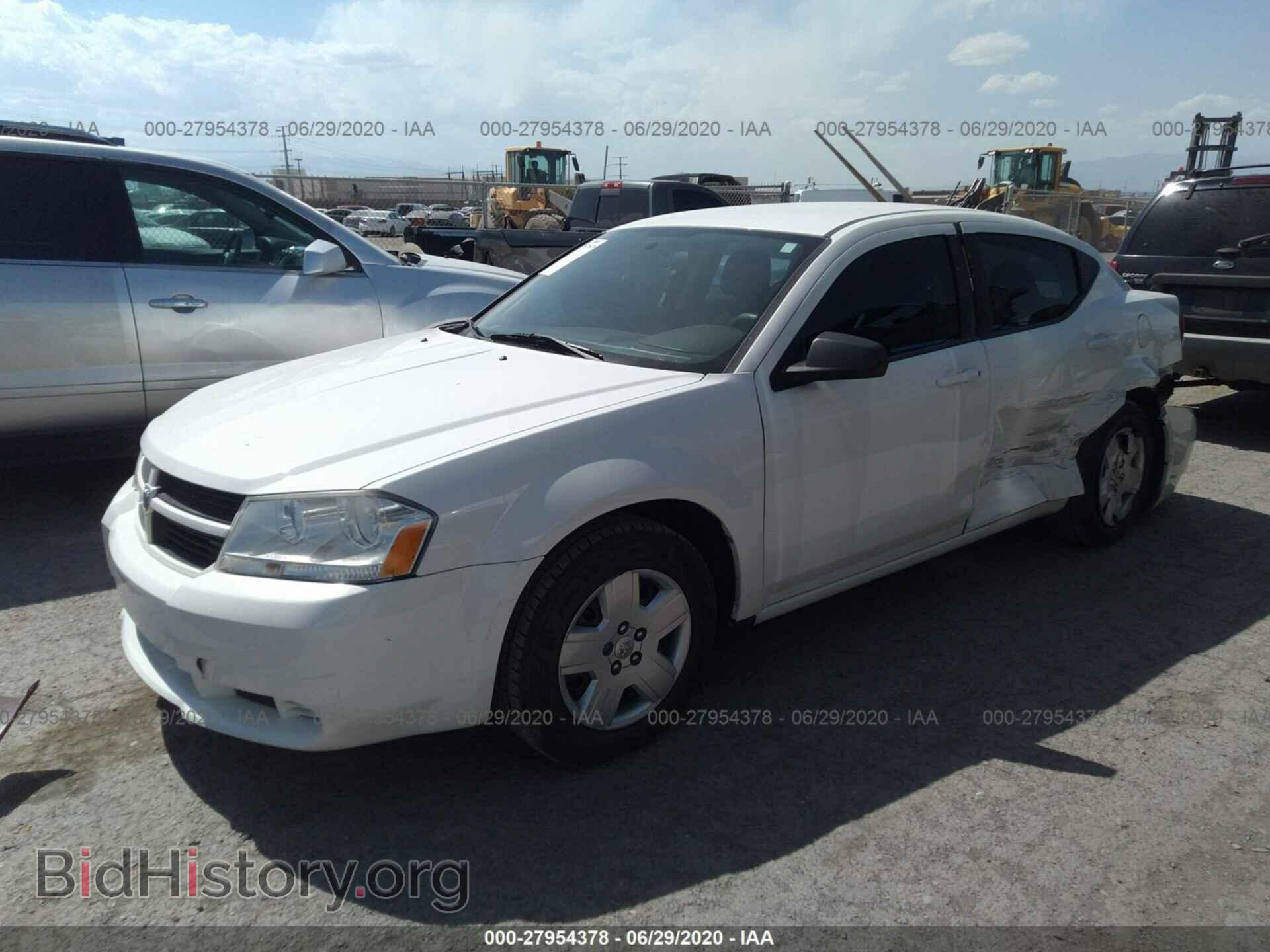 2010 DODGE AVENGER - VIN: 1B3CC4FB5AN229106 - Фото 2